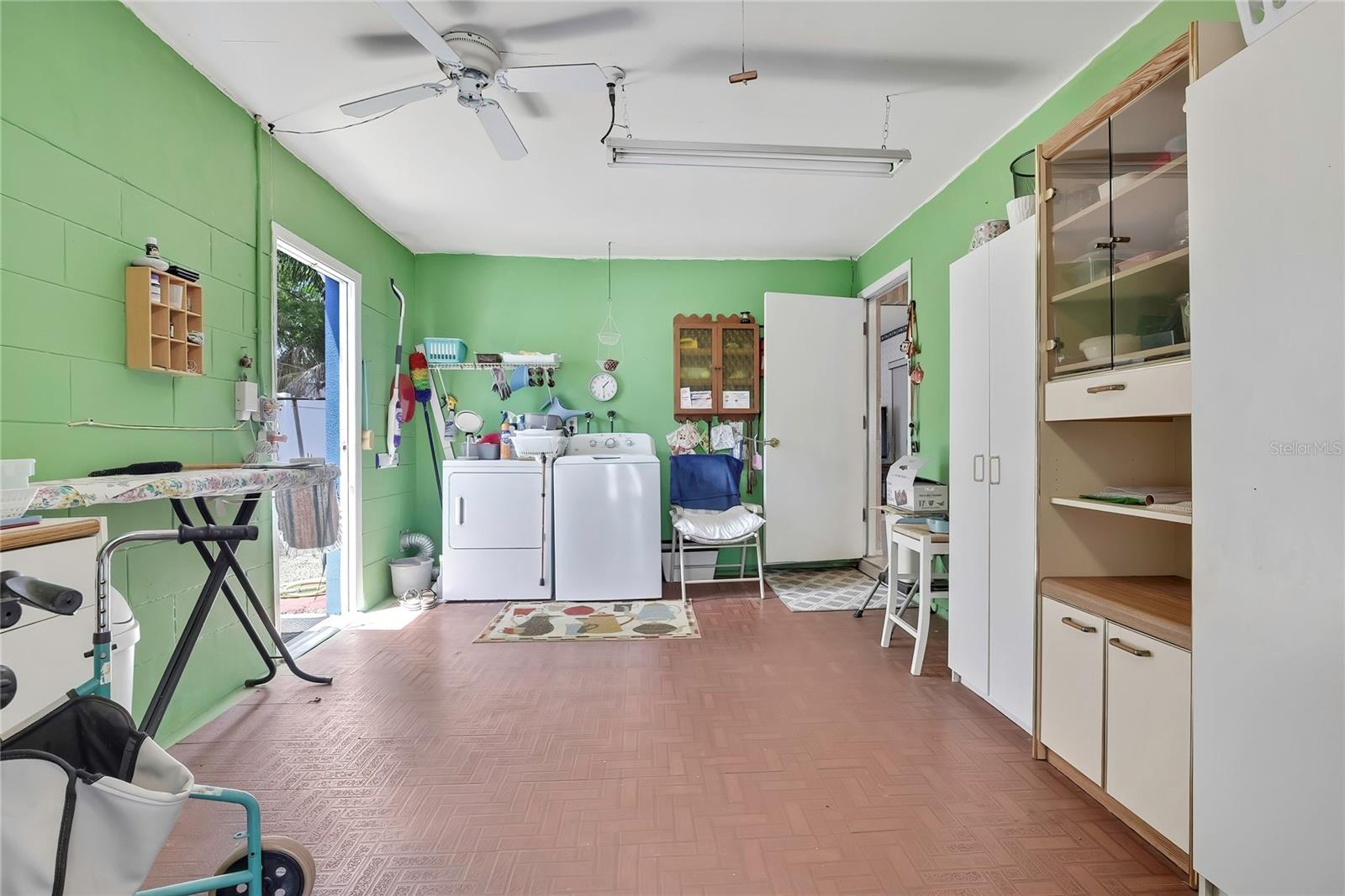 SEVEN SPGS HOMES - Residential