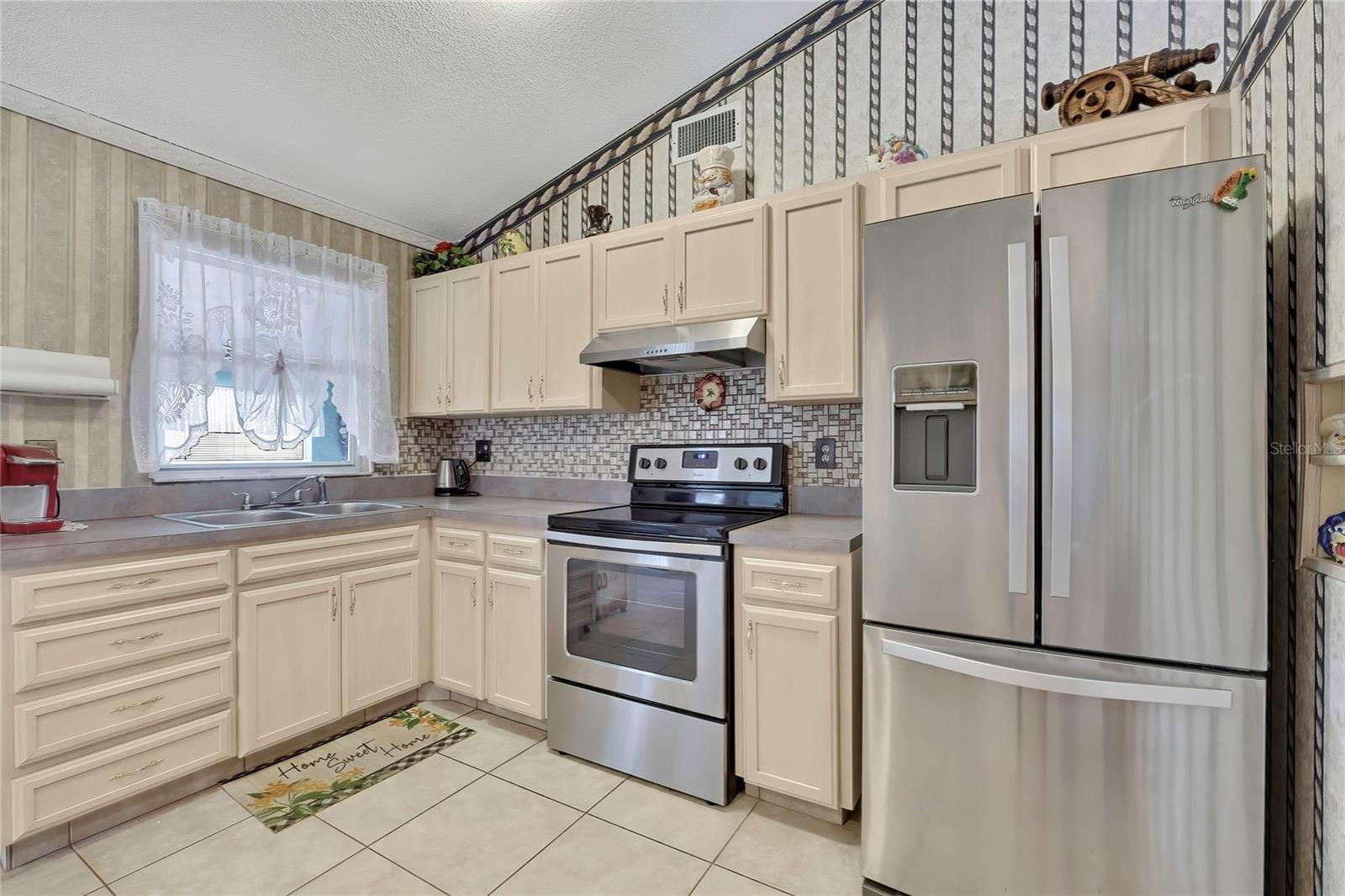 SEVEN SPGS HOMES - Residential