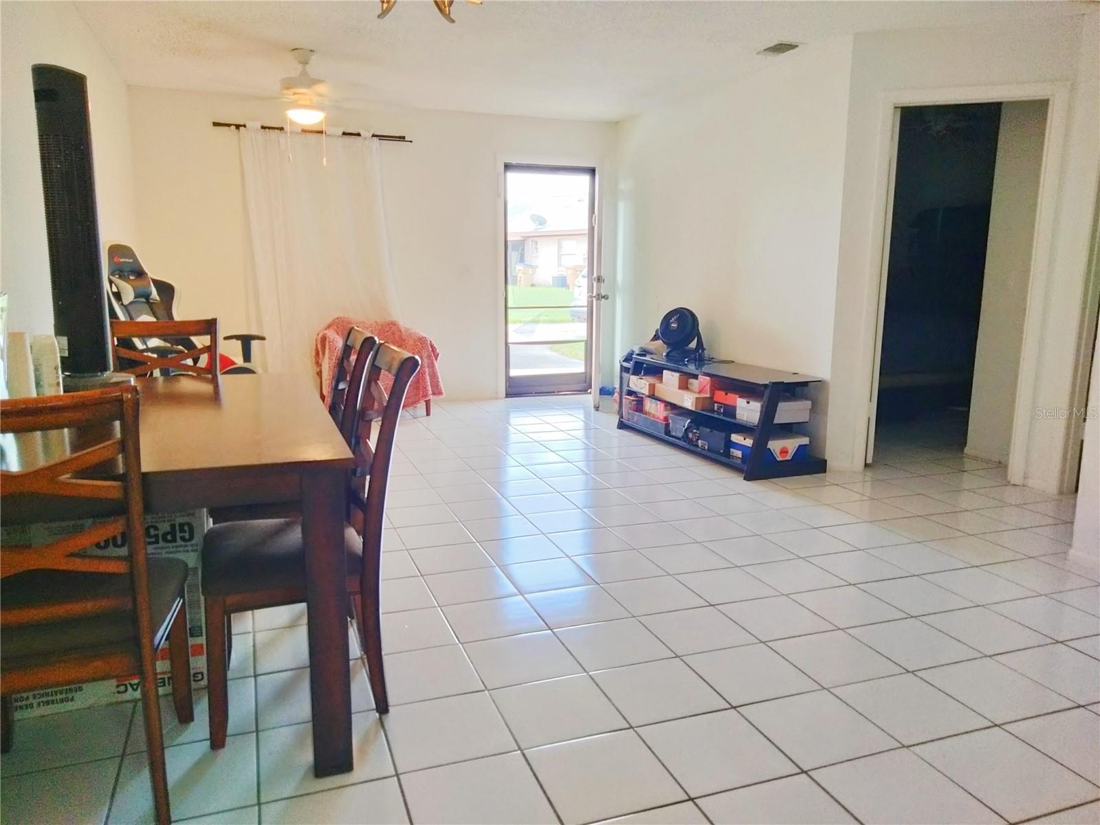 LAS BRISAS VILLAS - Residential