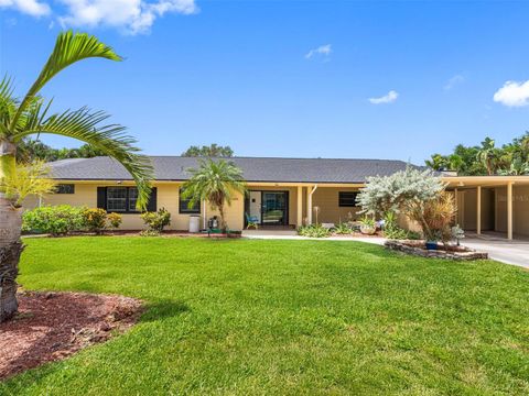 Photo of 3944 49th Avenue S, St Petersburg, FL 33711 (MLS # TB8397574) Photo of 3944 49th Avenue S, St Petersburg, FL 33711 (MLS # TB8397574)