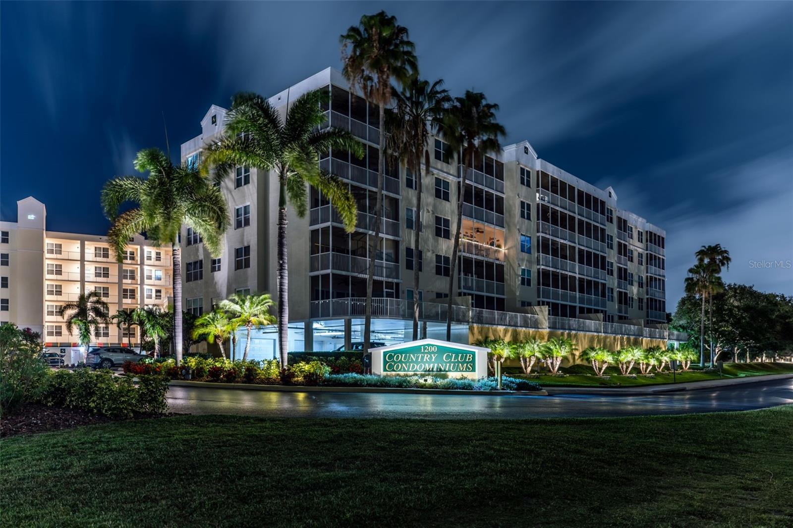 COUNTRY CLUB CONDO III AT EAST BAY - Residential