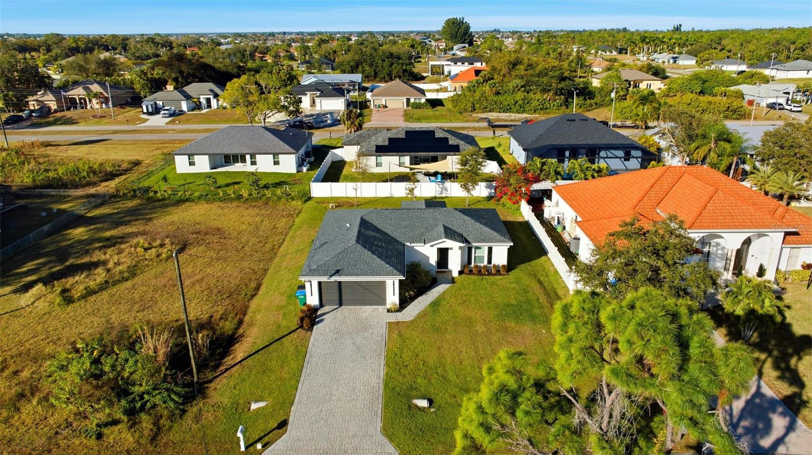 CAPE CORAL - Residential