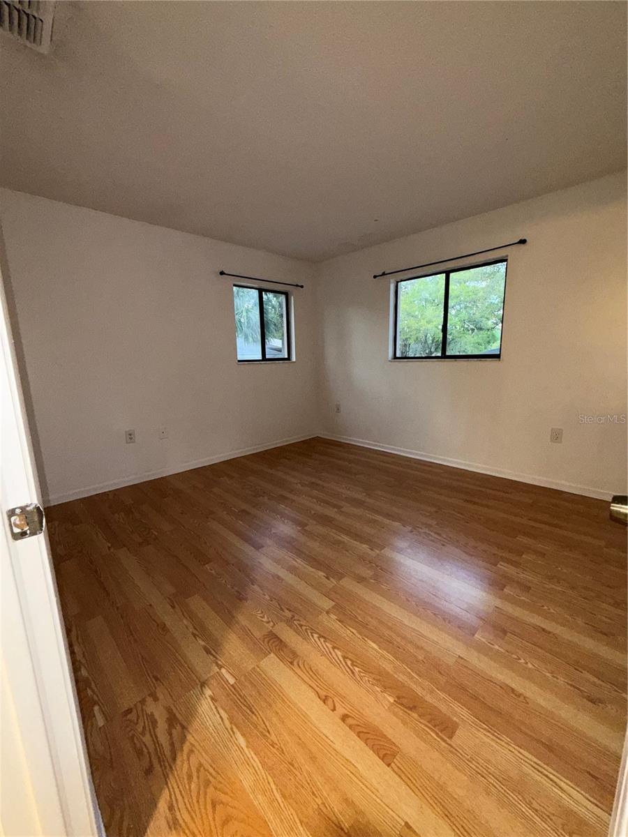 PADDOCK OAKS - Residential Lease