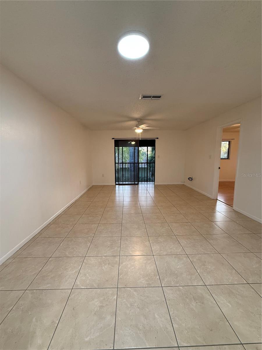 PADDOCK OAKS - Residential Lease