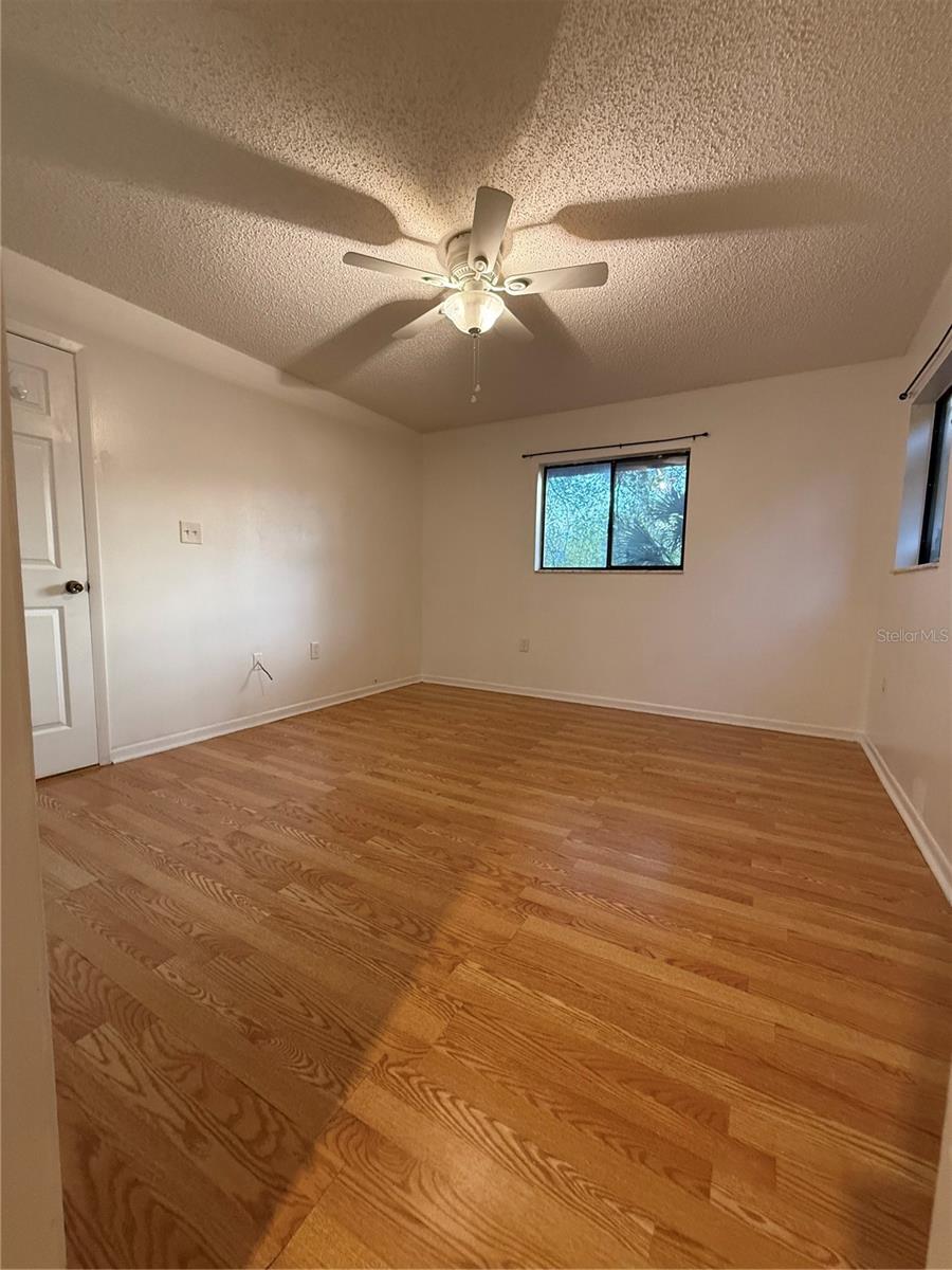 PADDOCK OAKS - Residential Lease