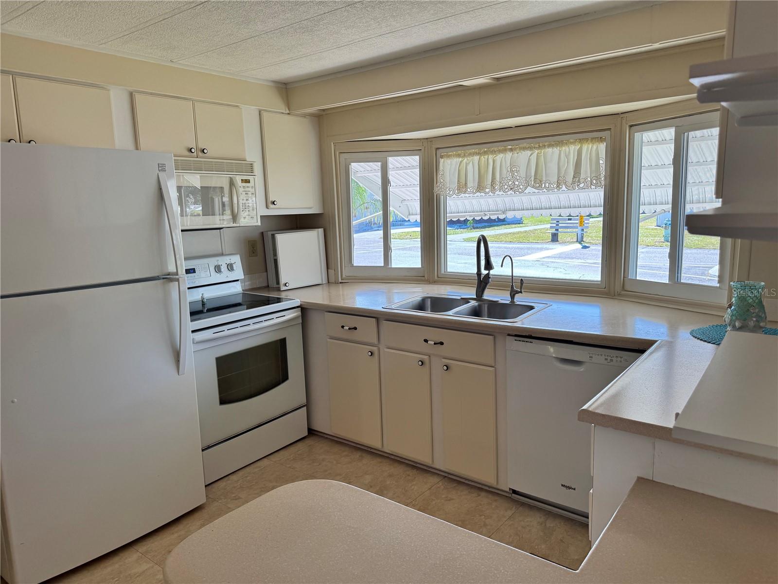 BROOK TO BAY - Residential