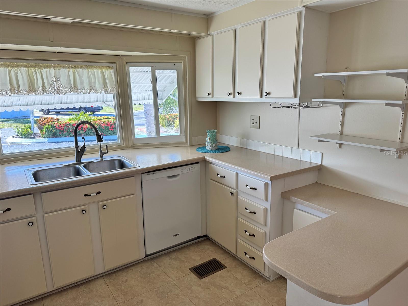 BROOK TO BAY - Residential