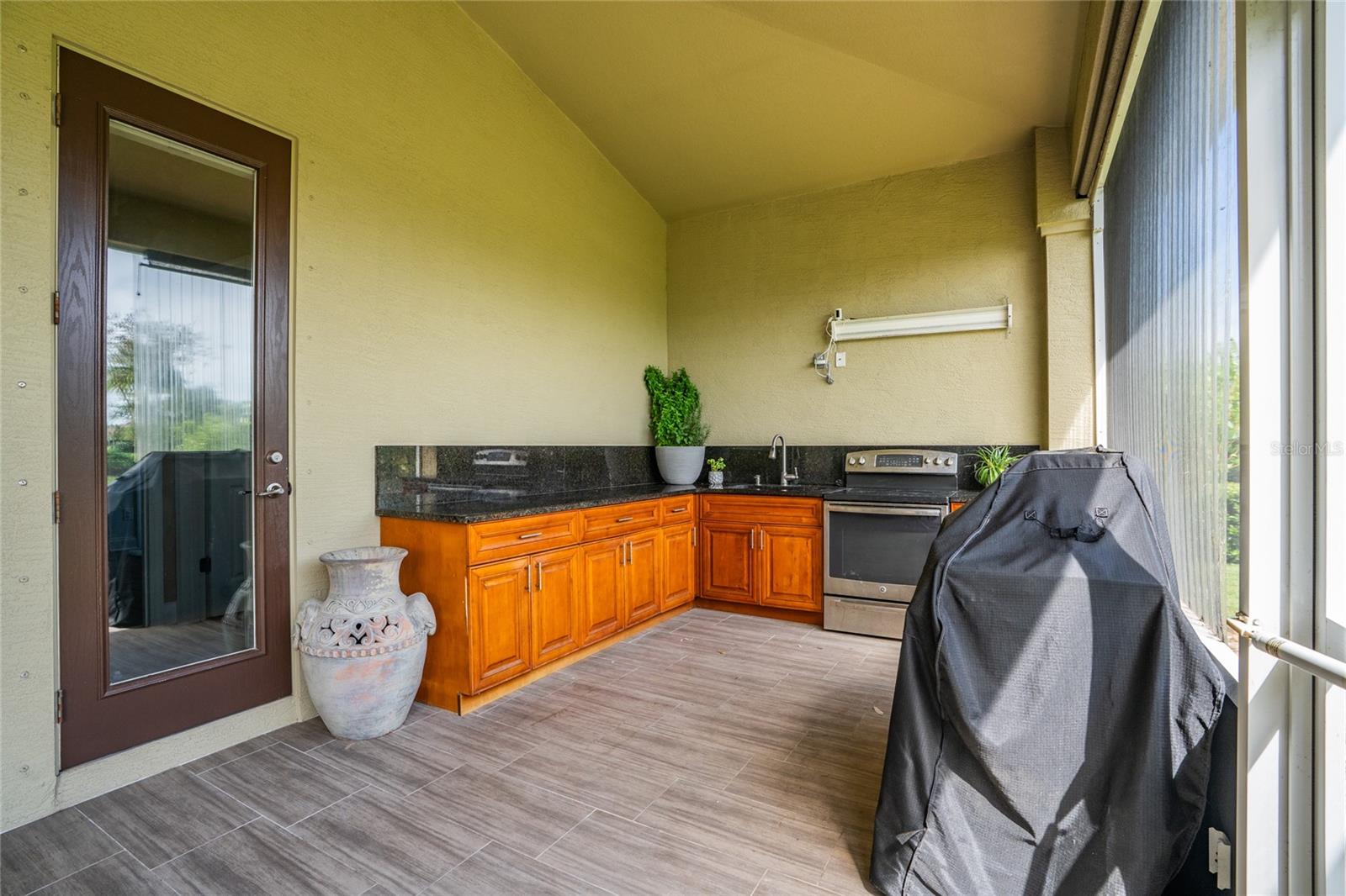 PROMENADE PARKE - Residential