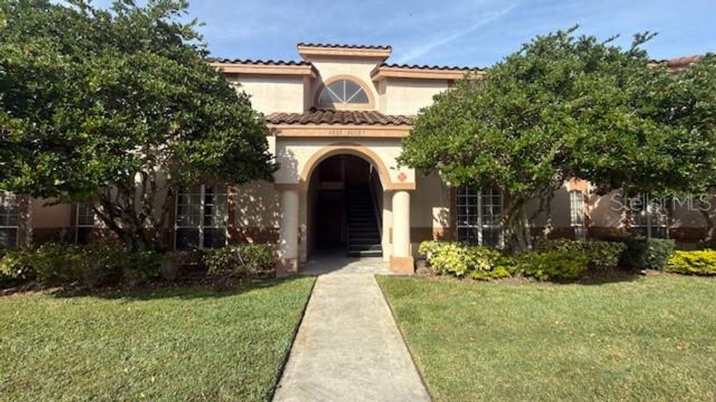 Photo of 4690 Pembrook Place #90, Orlando, FL 32811 (MLS # S5142460)