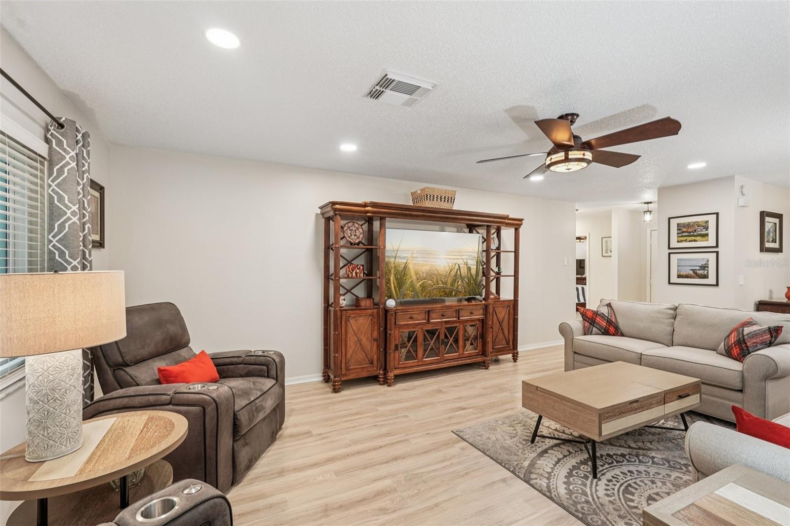 2315 LANCASTER DRIVE