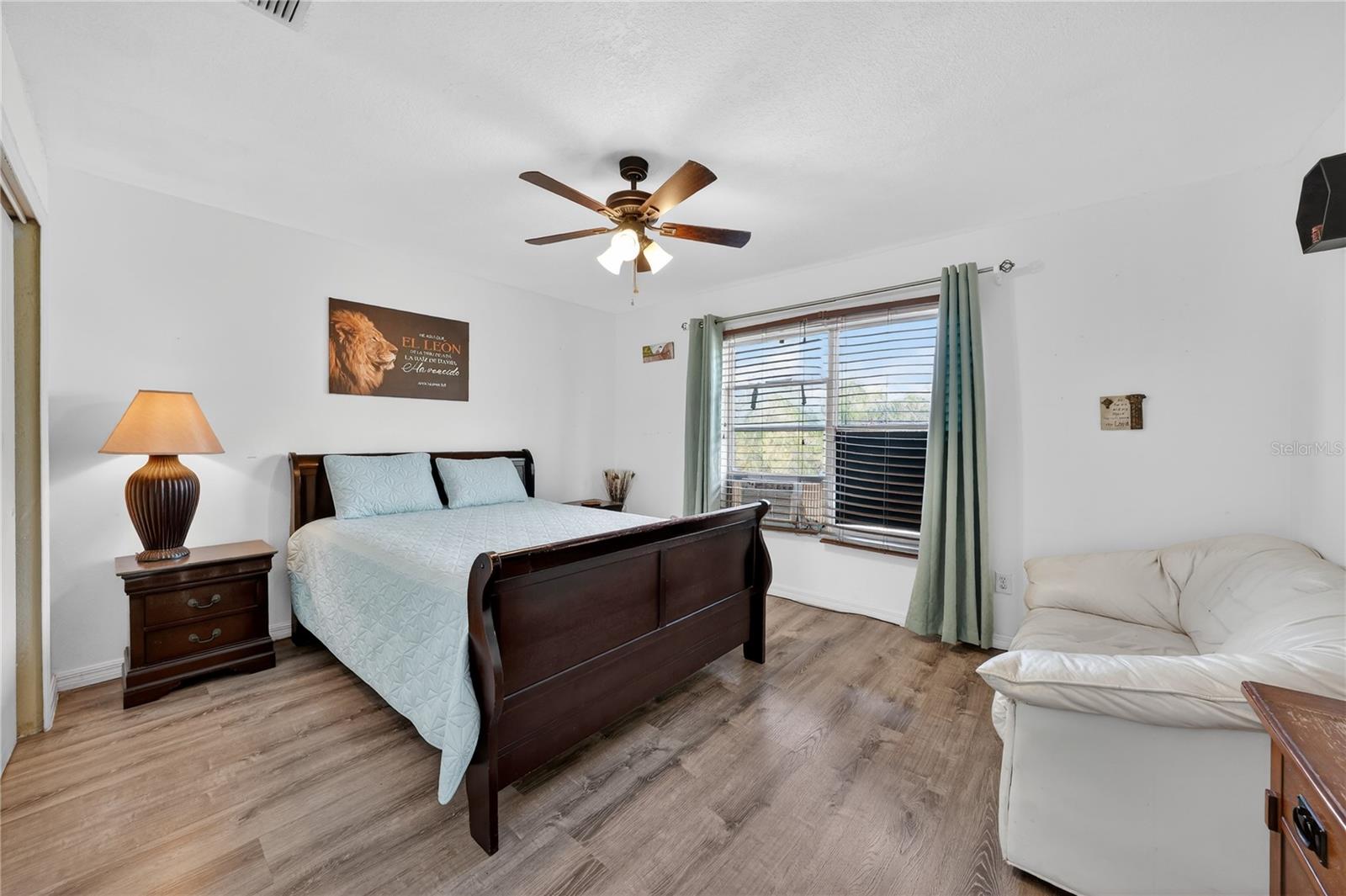 GREENPOINTE - Residential