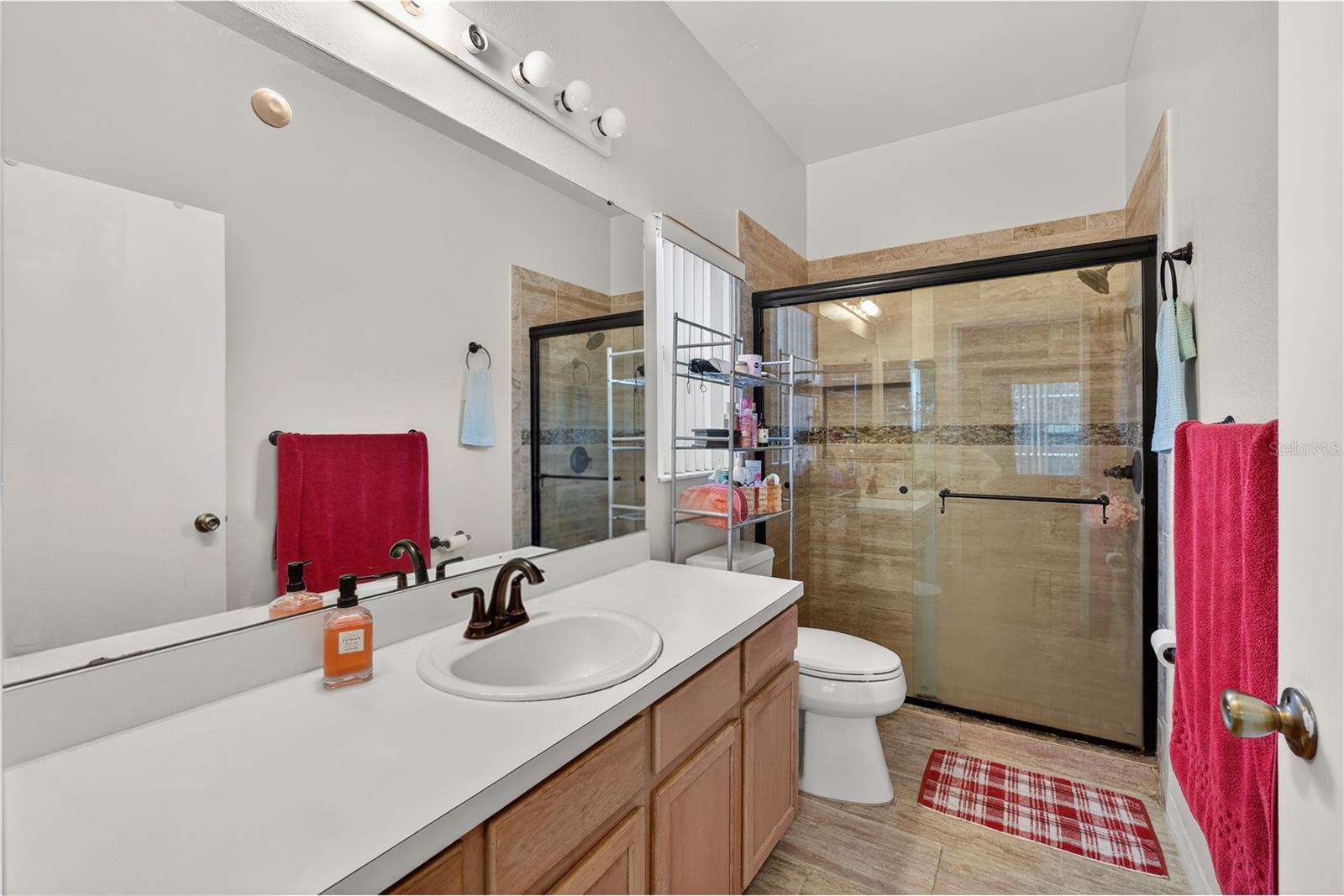 GREENPOINTE - Residential