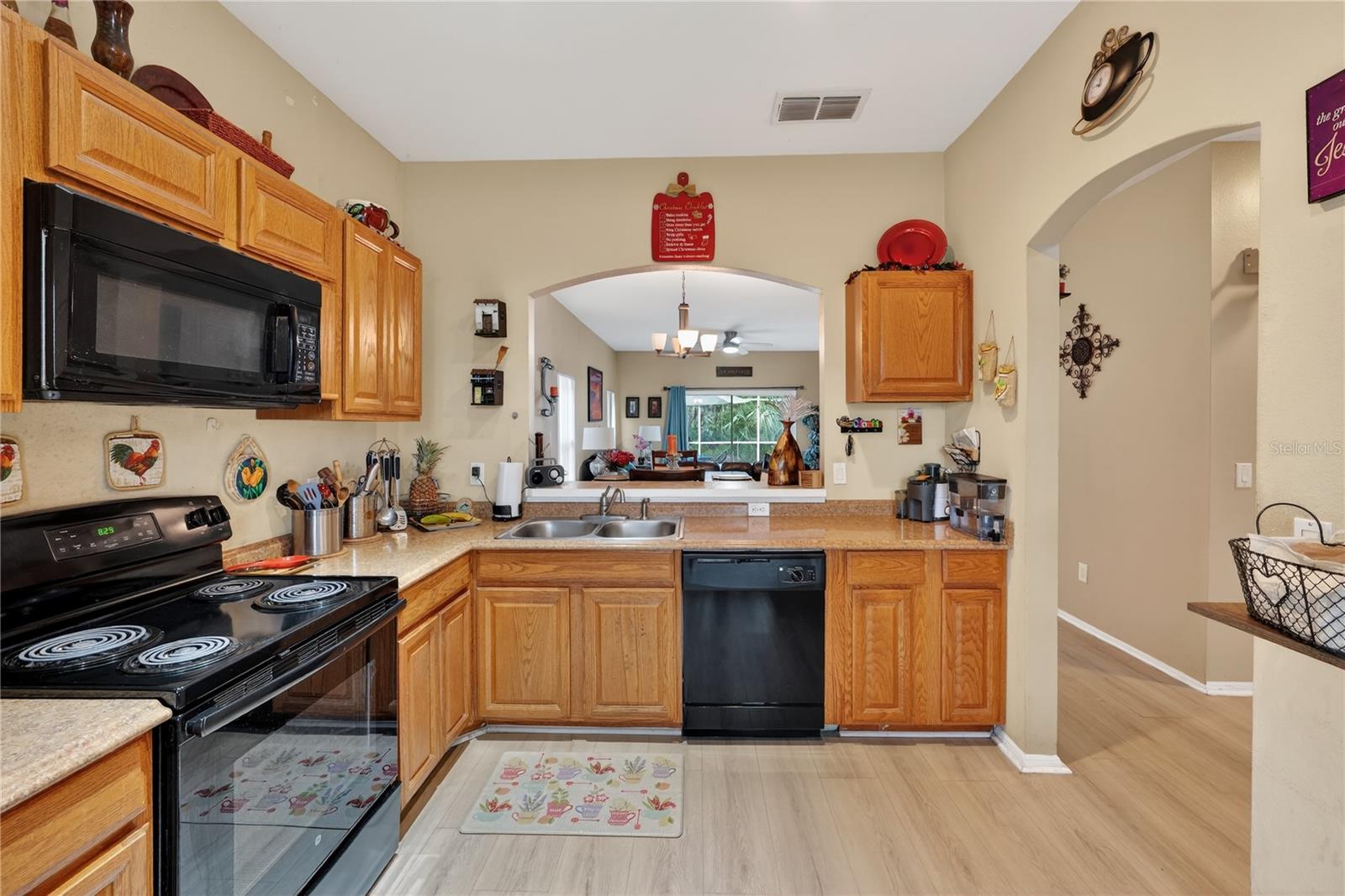 GREENPOINTE - Residential