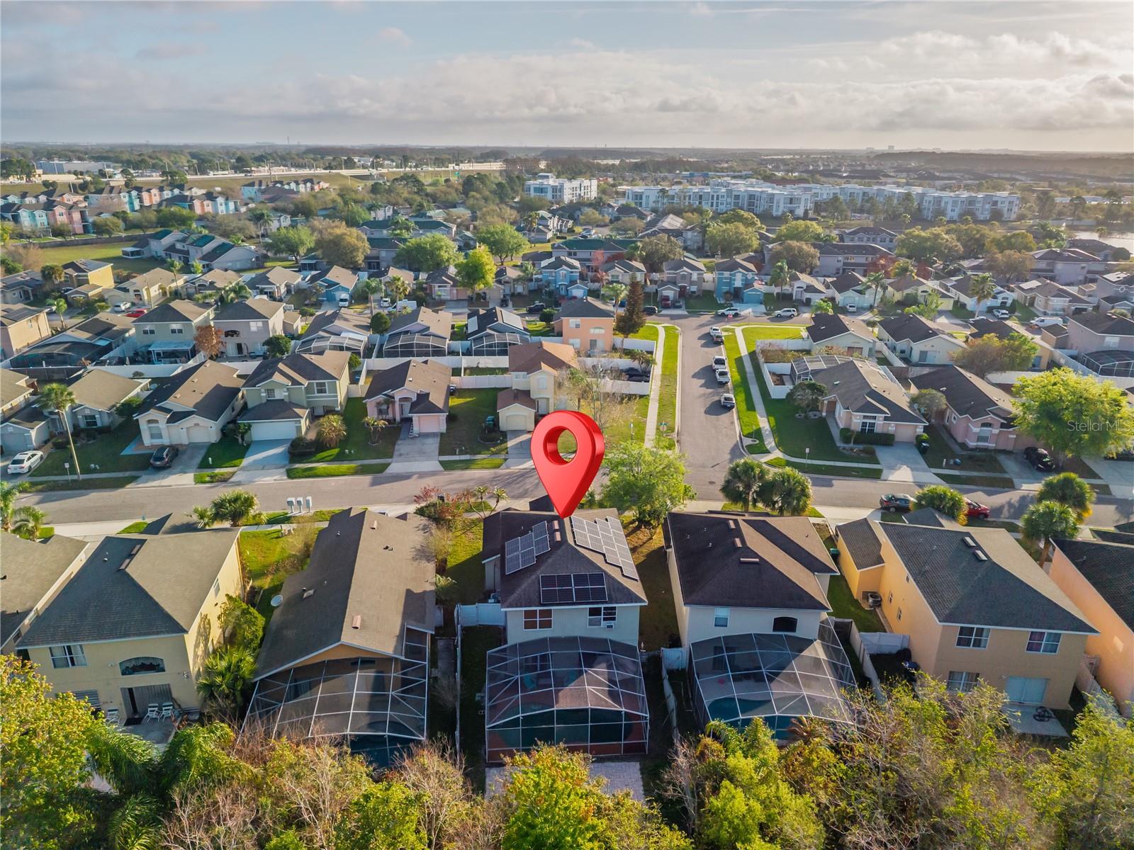 GREENPOINTE - Residential