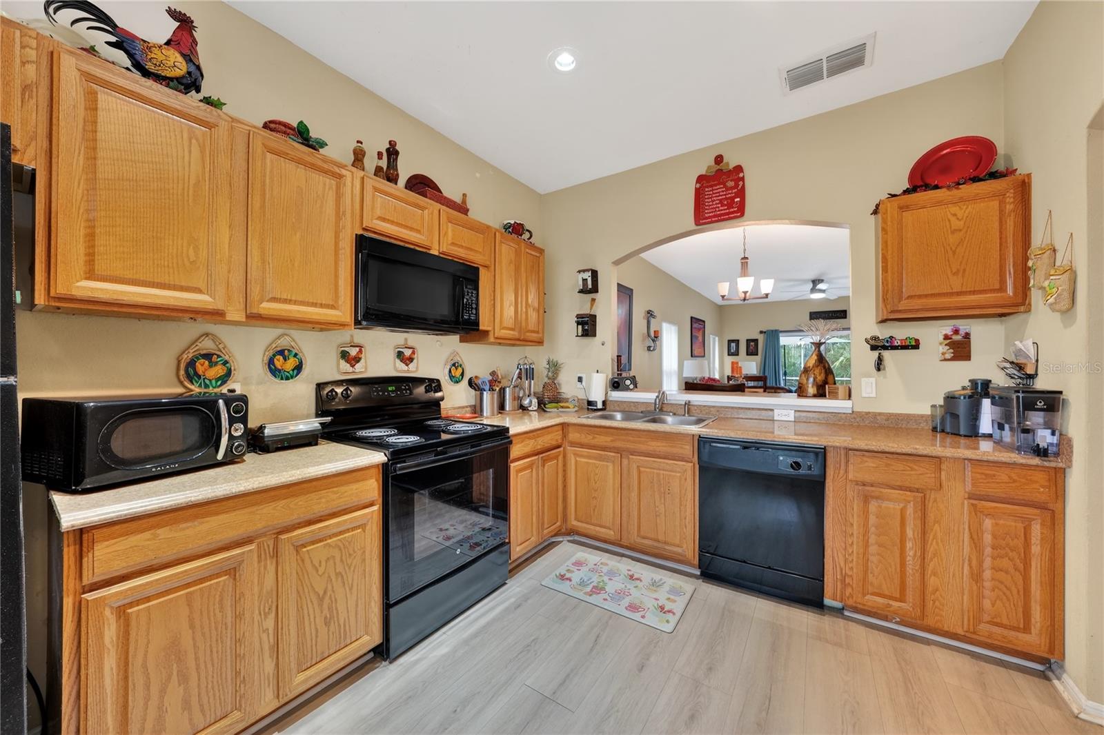 GREENPOINTE - Residential