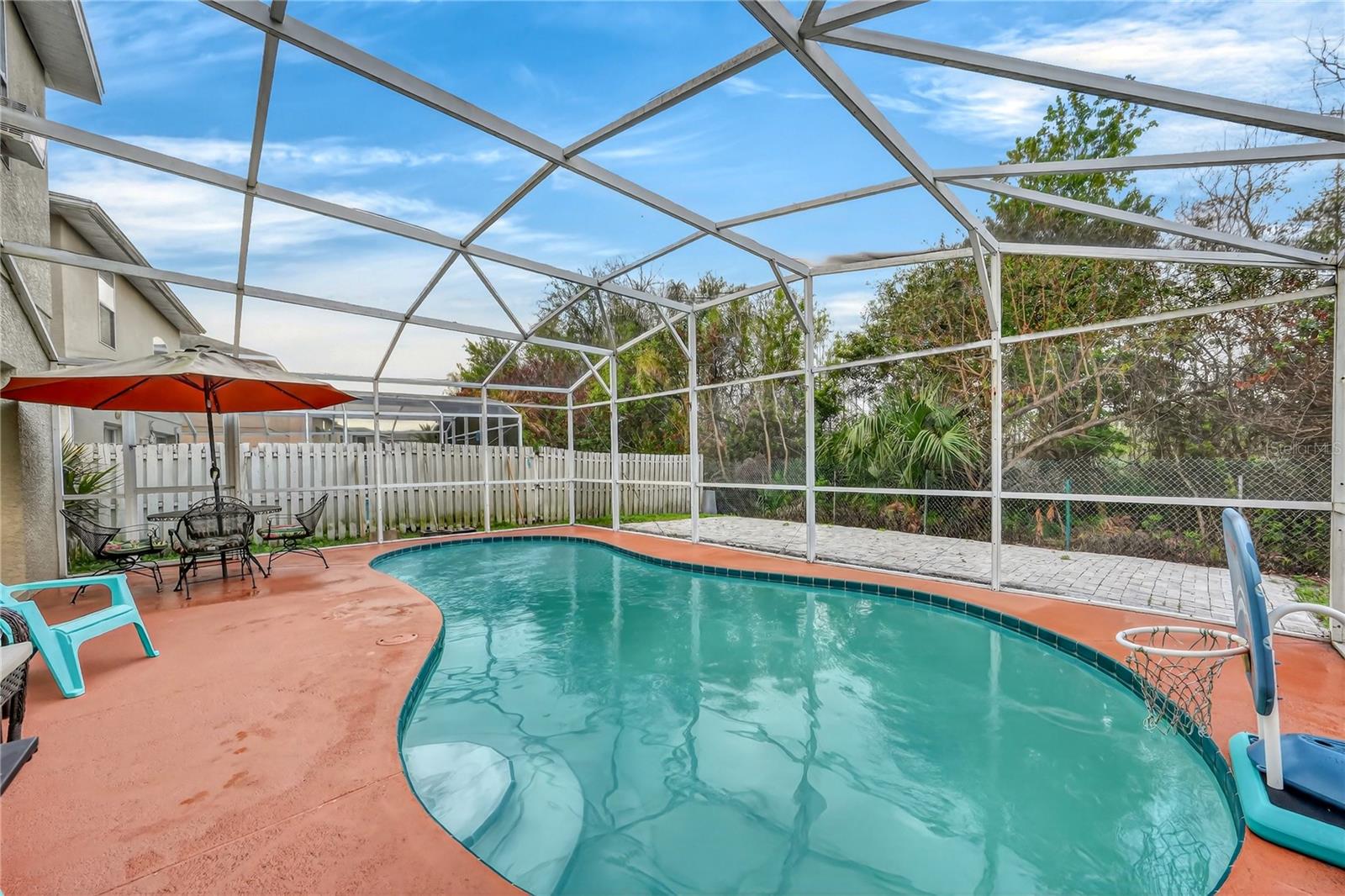 GREENPOINTE - Residential