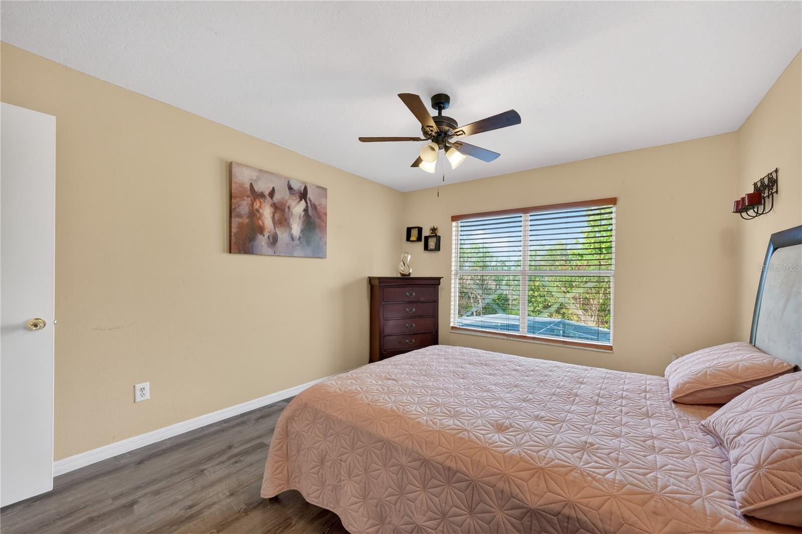 GREENPOINTE - Residential