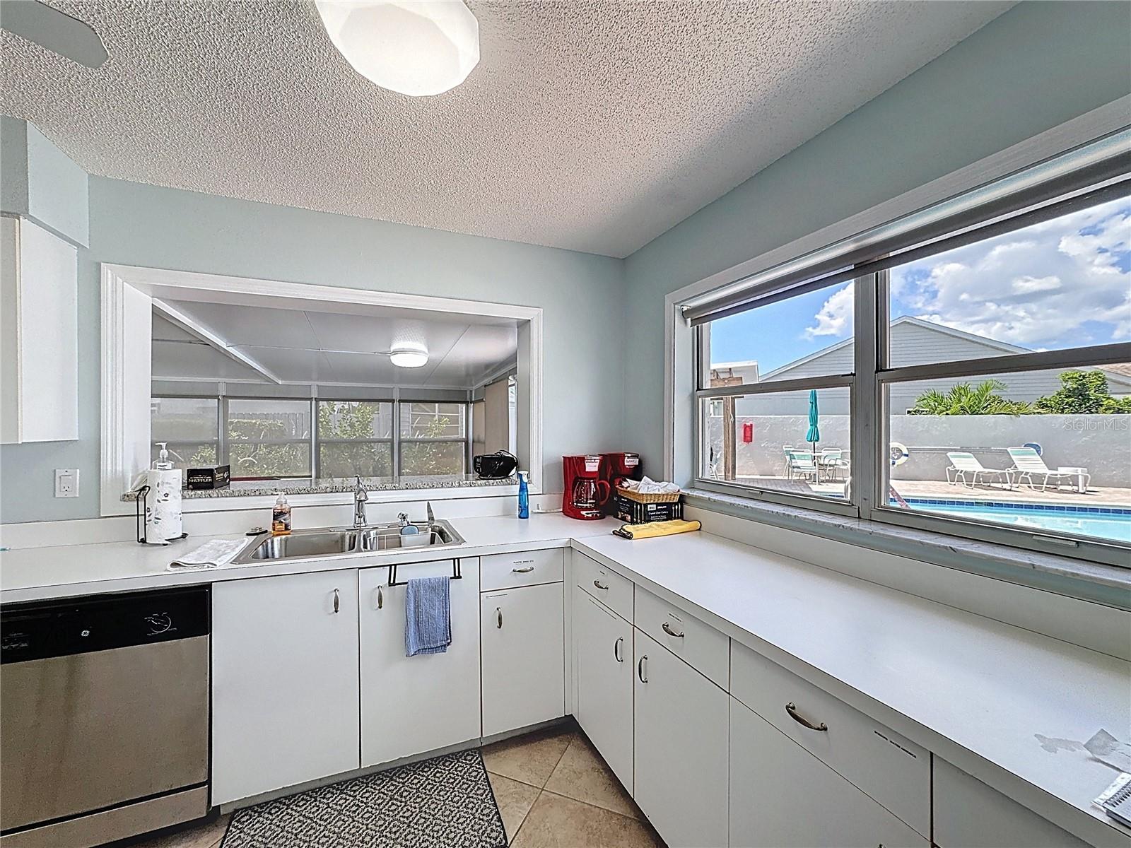 IRONWOOD VILLAS - Residential