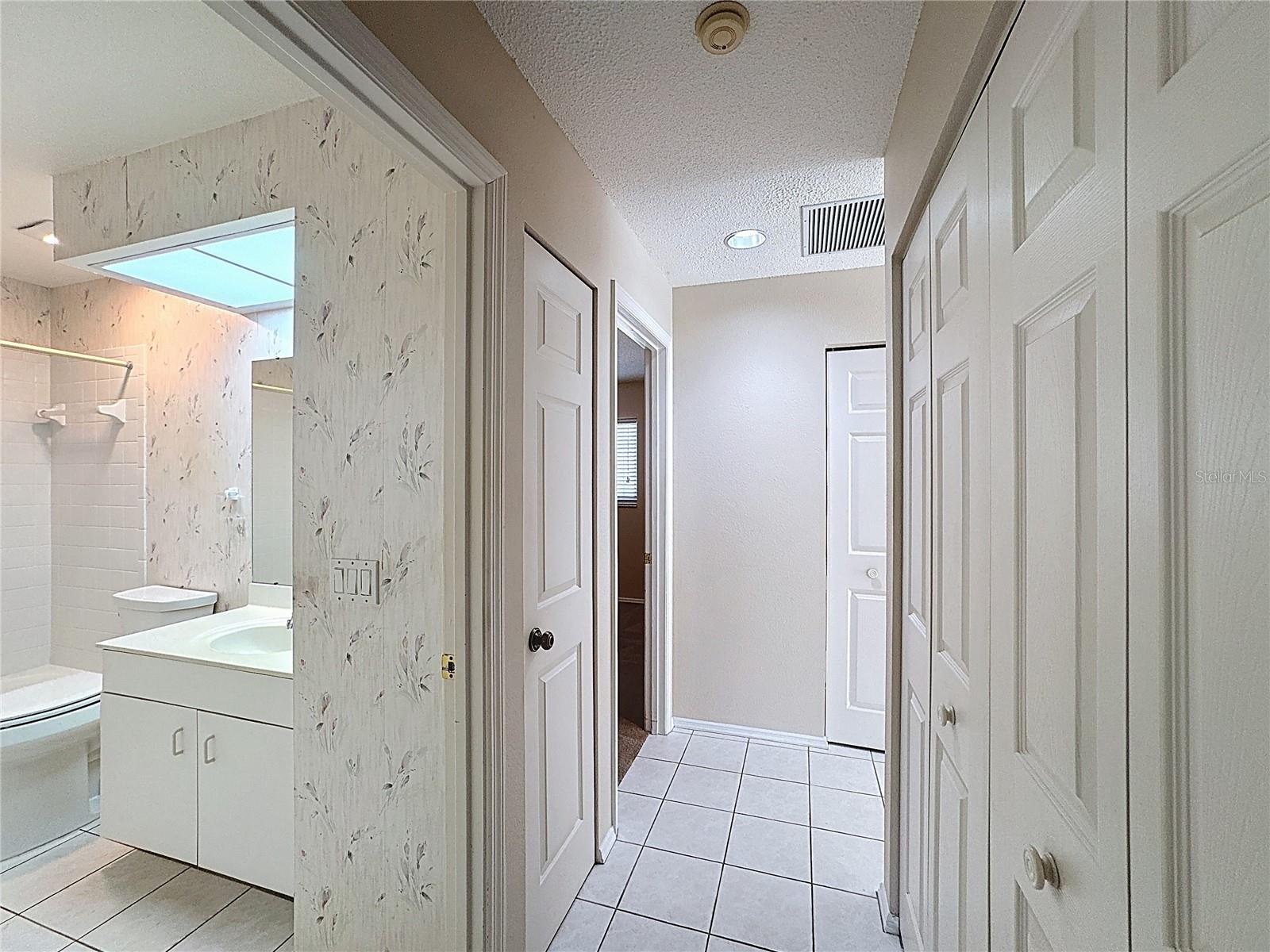 IRONWOOD VILLAS - Residential