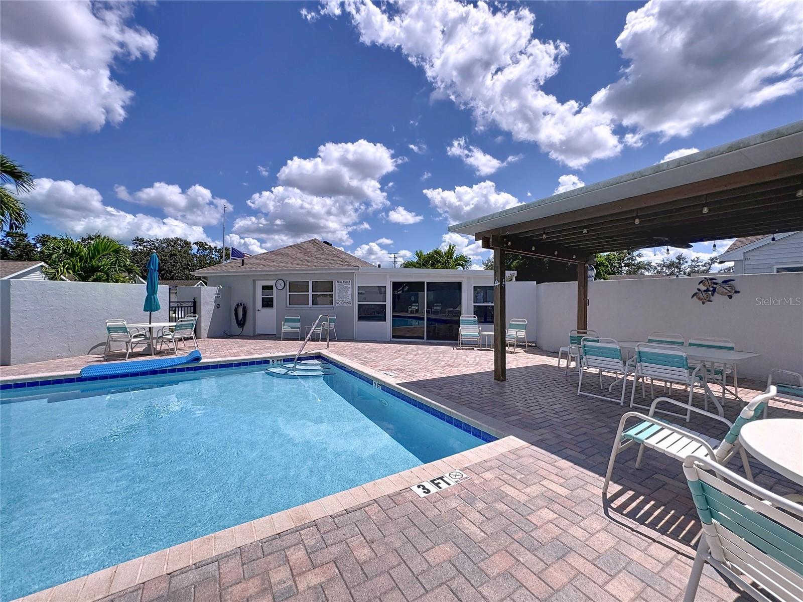 IRONWOOD VILLAS - Residential