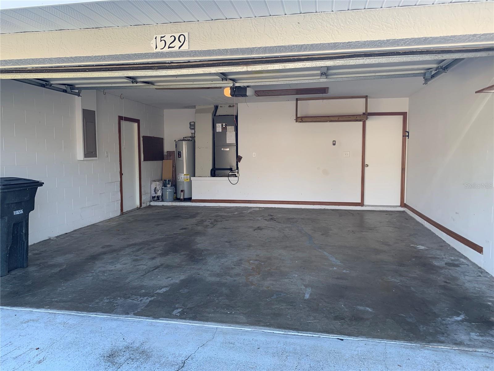 CROWN POINT SPGS - Residential Lease