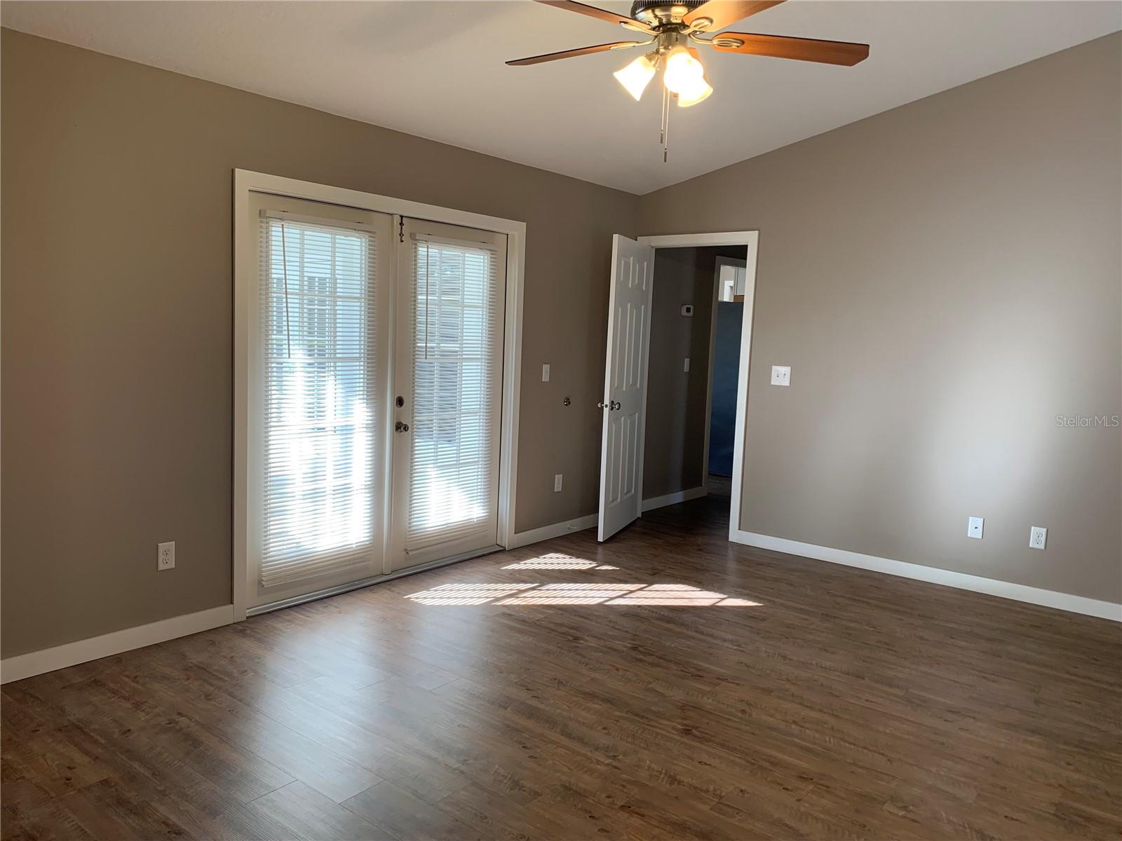 CROWN POINT SPGS - Residential Lease