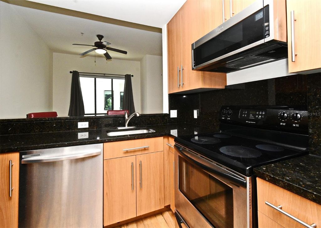 Photo of 460 E Jackson Street #5, Orlando, FL 32801 (MLS # O6333489)