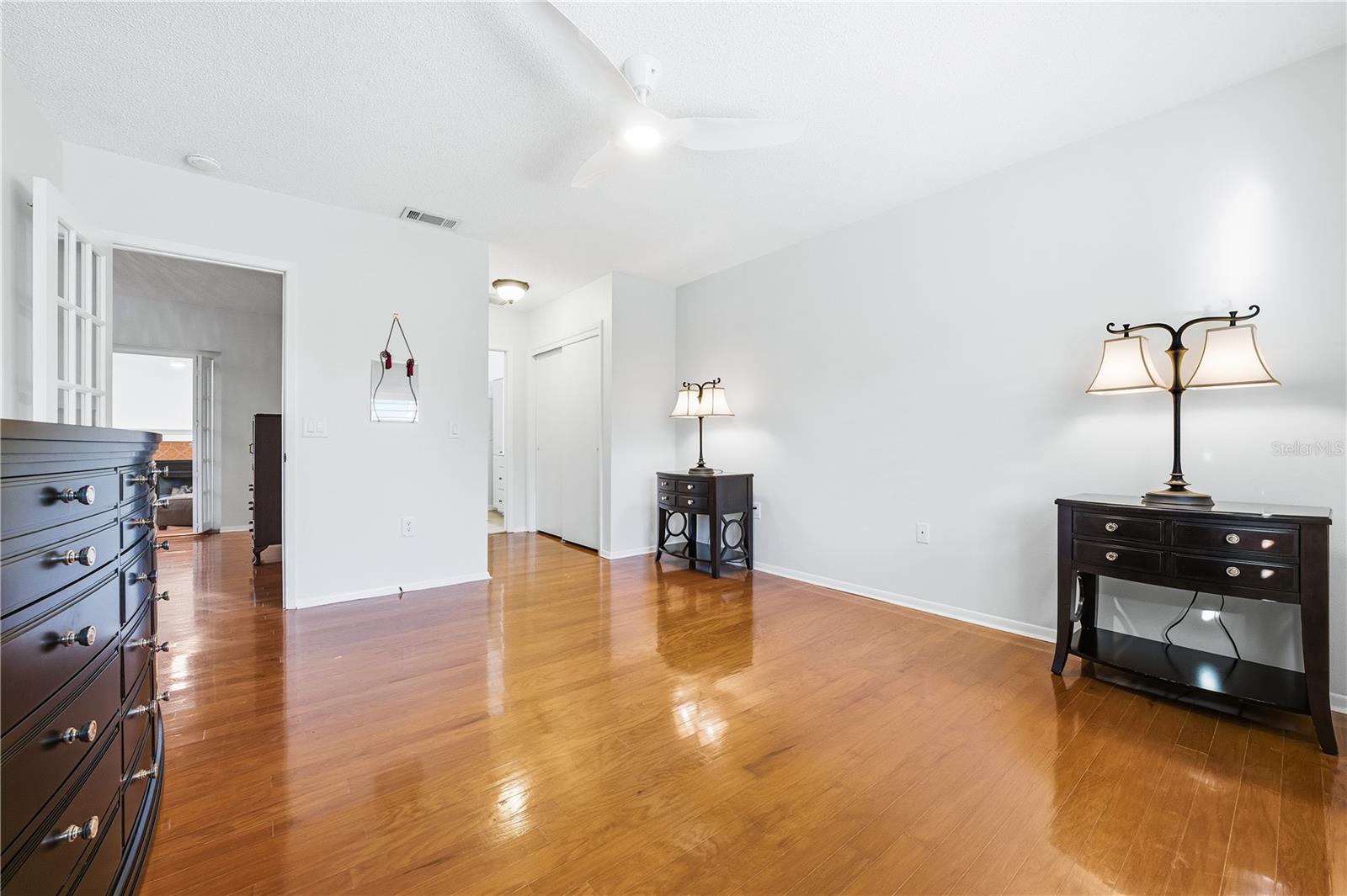 BAY POINT CORR OF - Residential