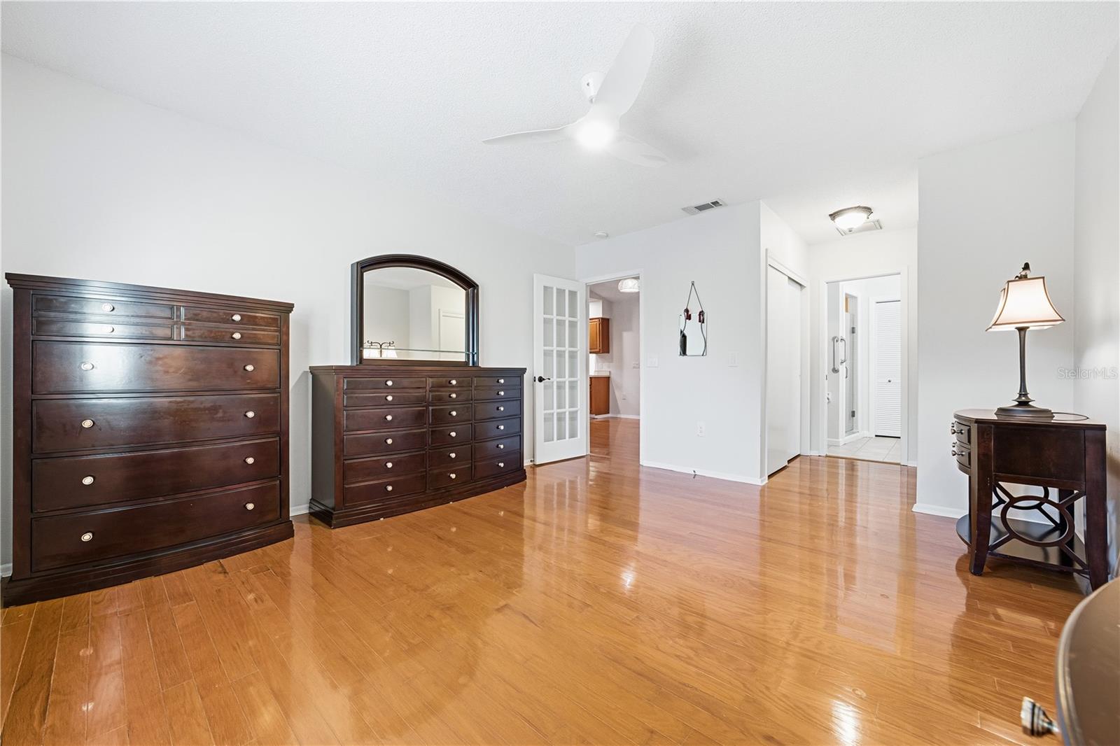 BAY POINT CORR OF - Residential