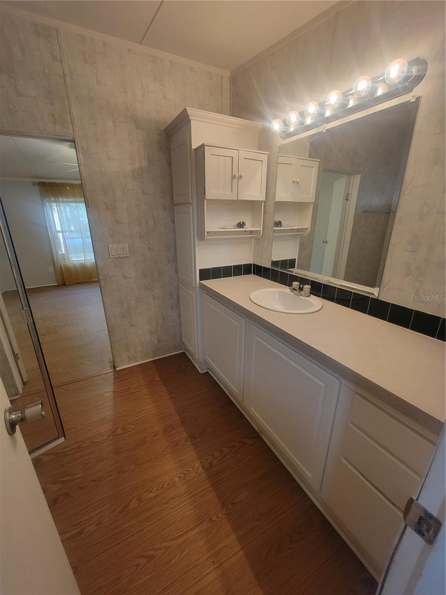 LAKE TROPICANA RANCHETTES - Residential