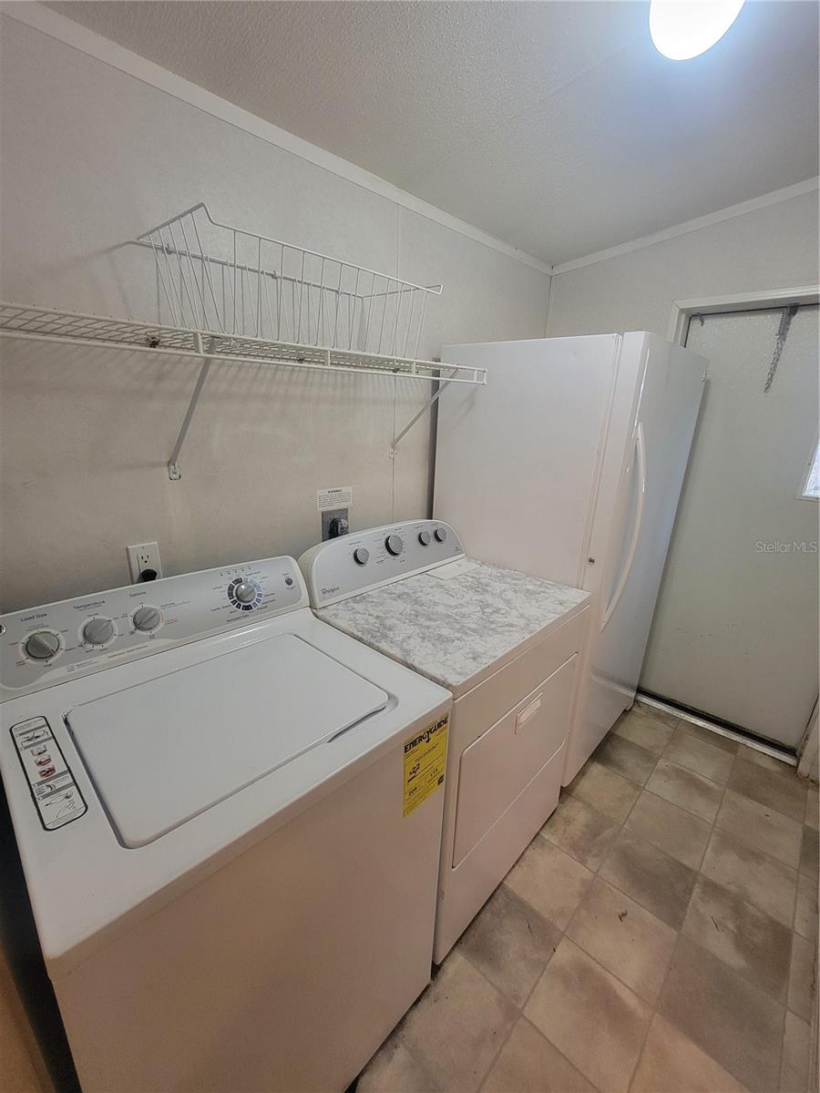 LAKE TROPICANA RANCHETTES - Residential