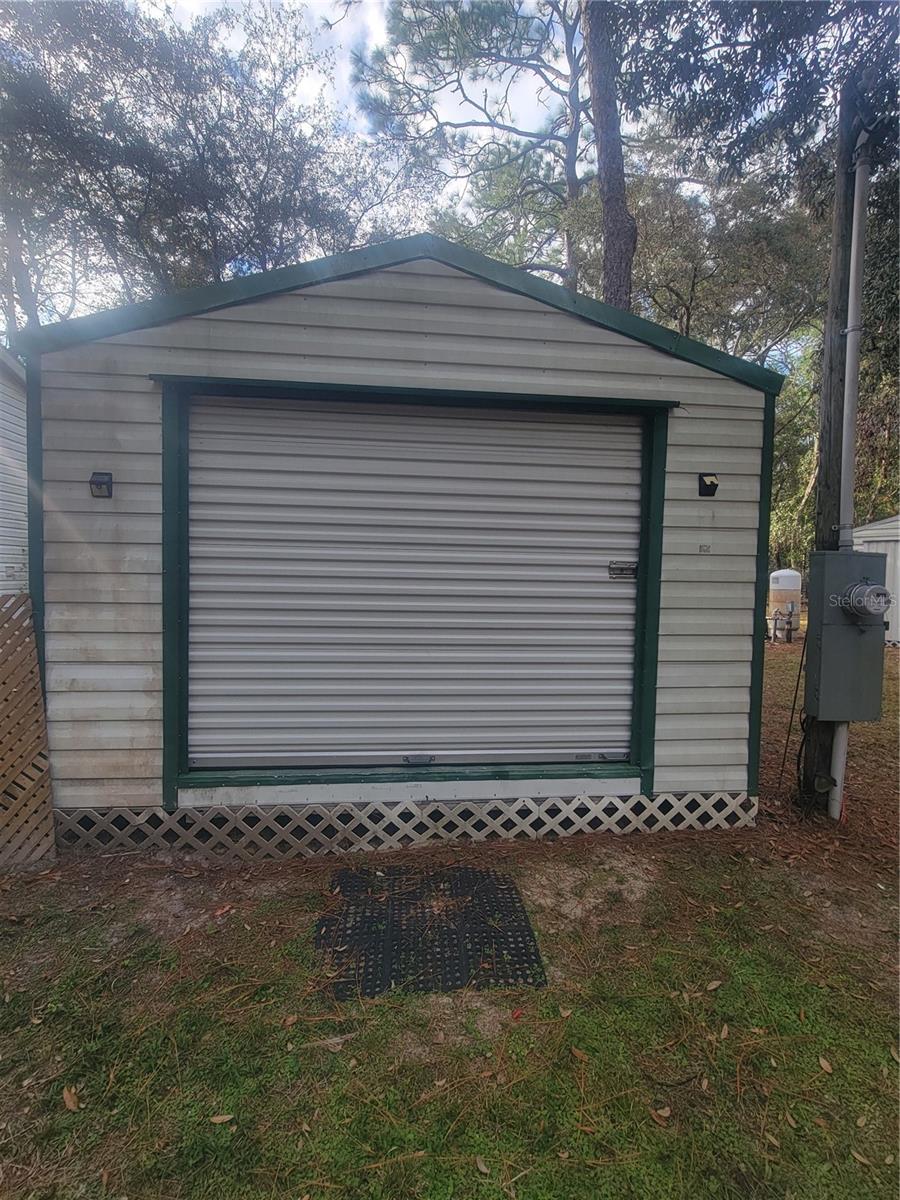 LAKE TROPICANA RANCHETTES - Residential