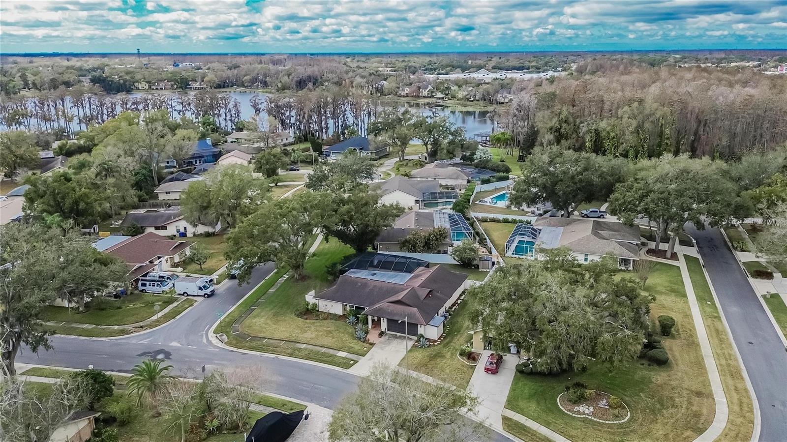 LAKE ELLEN - Residential