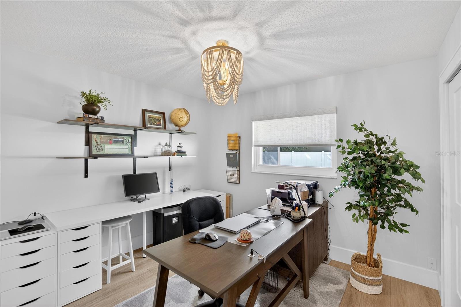 LAKE ELLEN - Residential