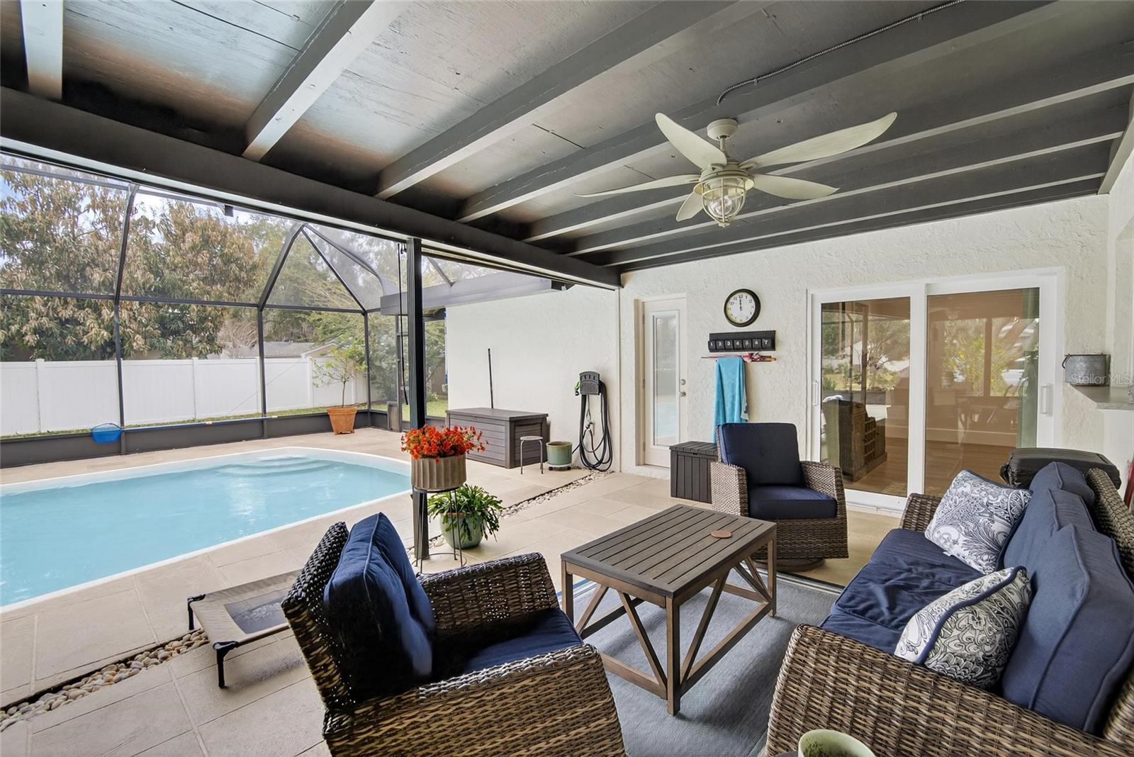 LAKE ELLEN - Residential