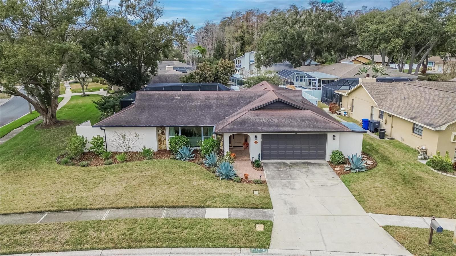 LAKE ELLEN - Residential