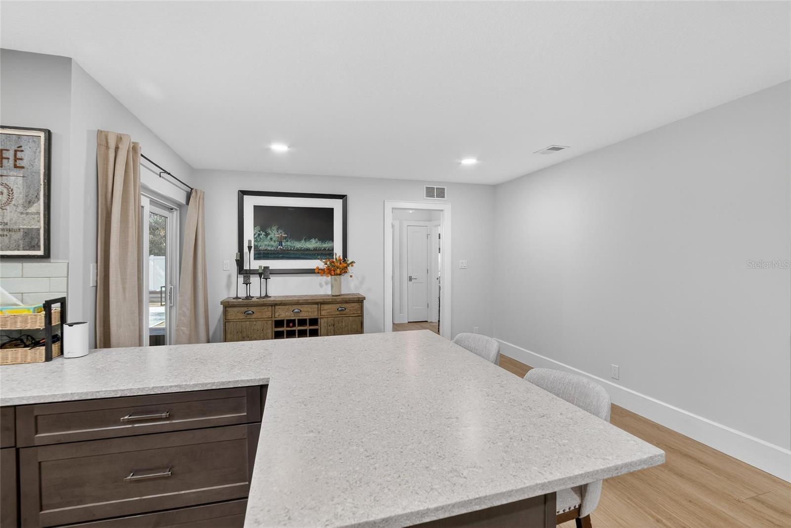 LAKE ELLEN - Residential