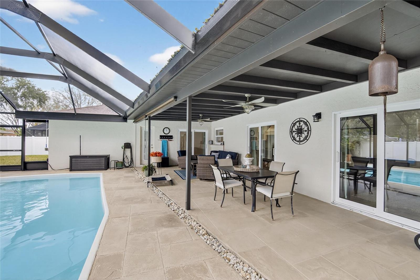 LAKE ELLEN - Residential