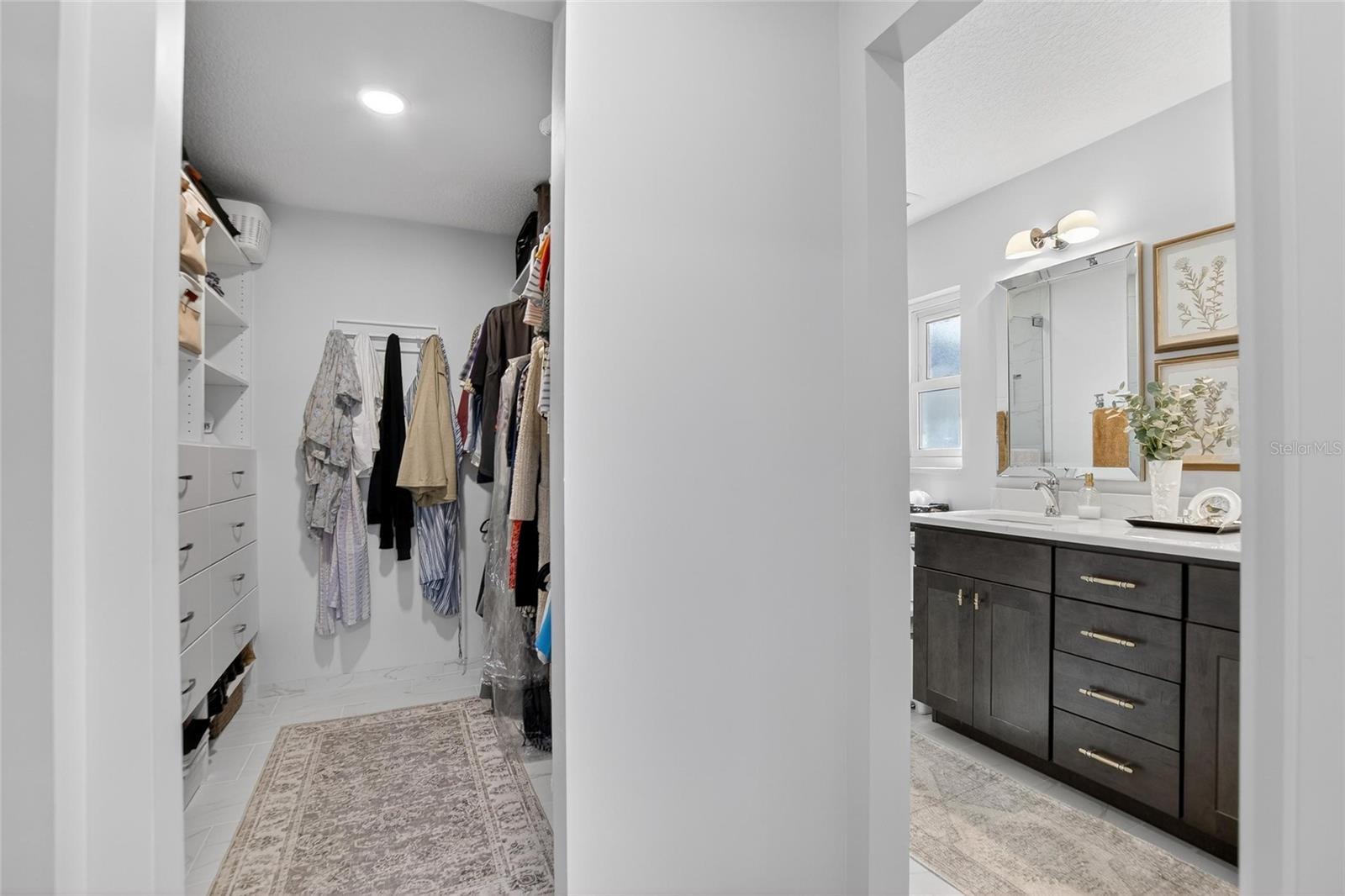 LAKE ELLEN - Residential