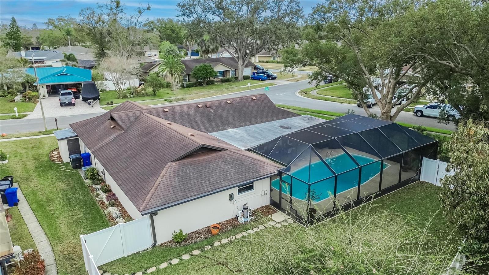 LAKE ELLEN - Residential