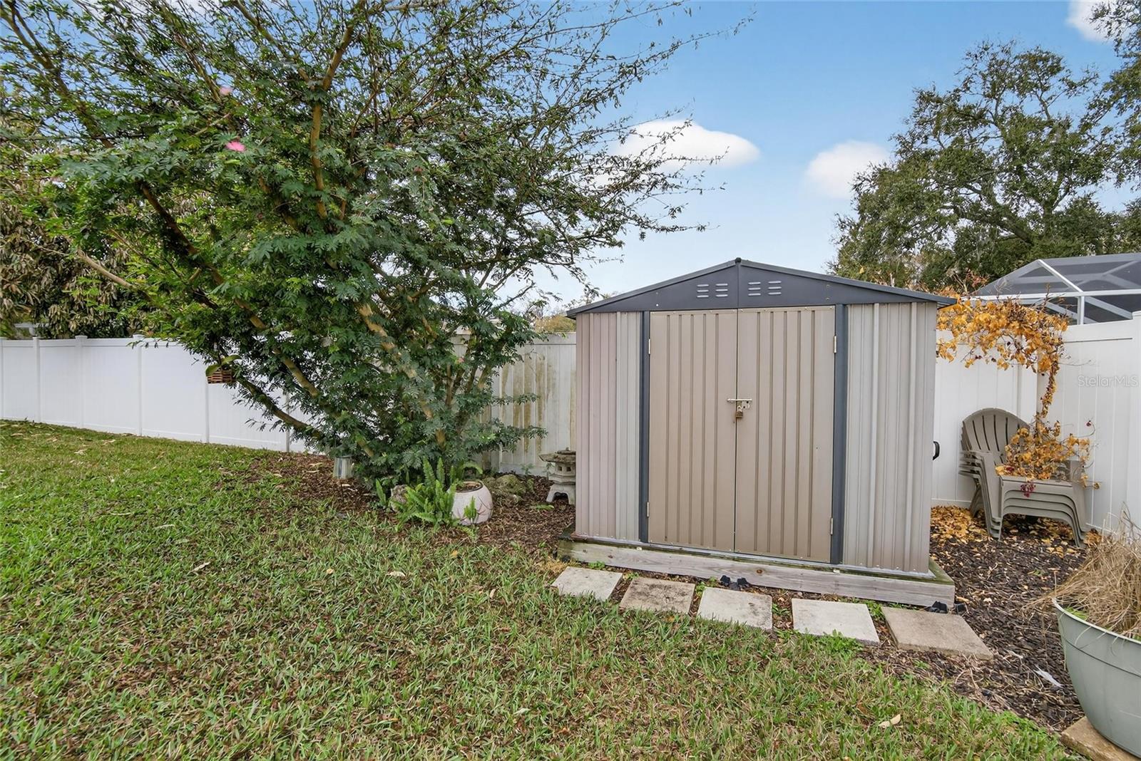 LAKE ELLEN - Residential