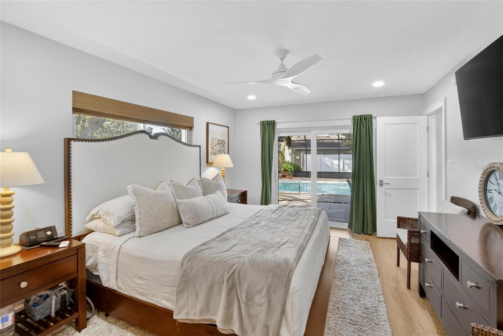 LAKE ELLEN - Residential