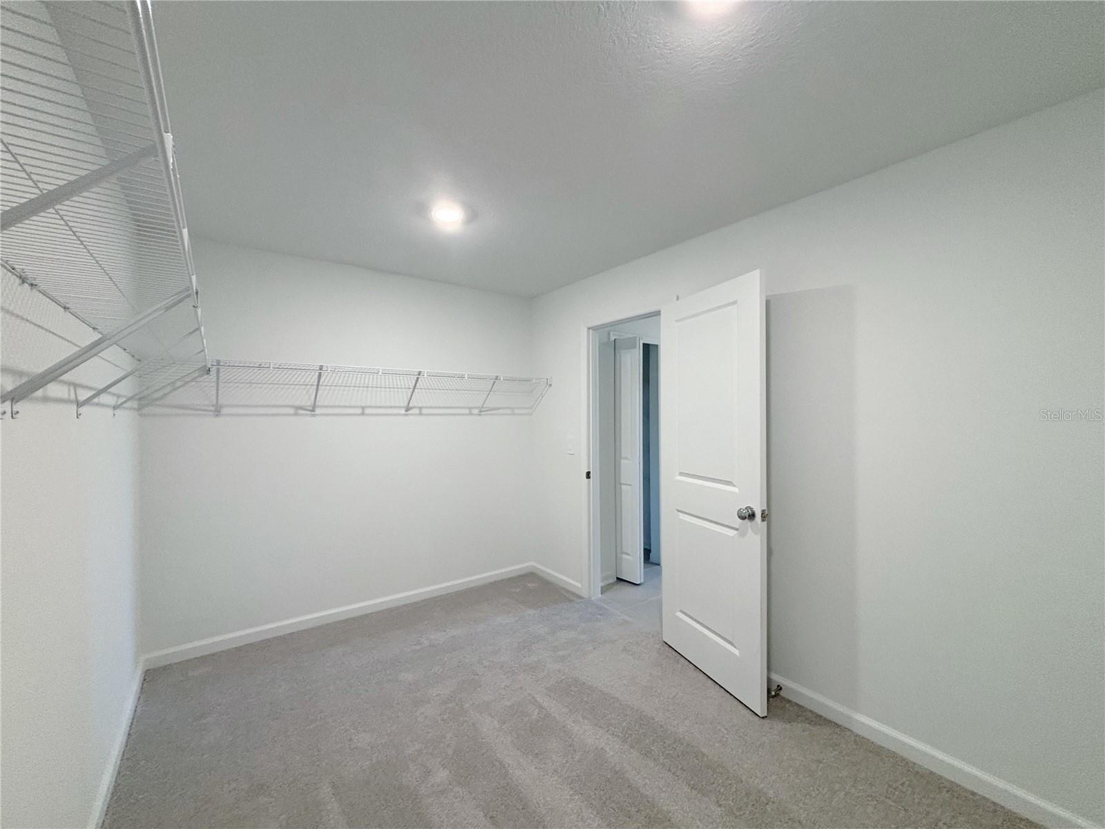 HUNT CLUB/LK WALES PH 1 - Residential Lease