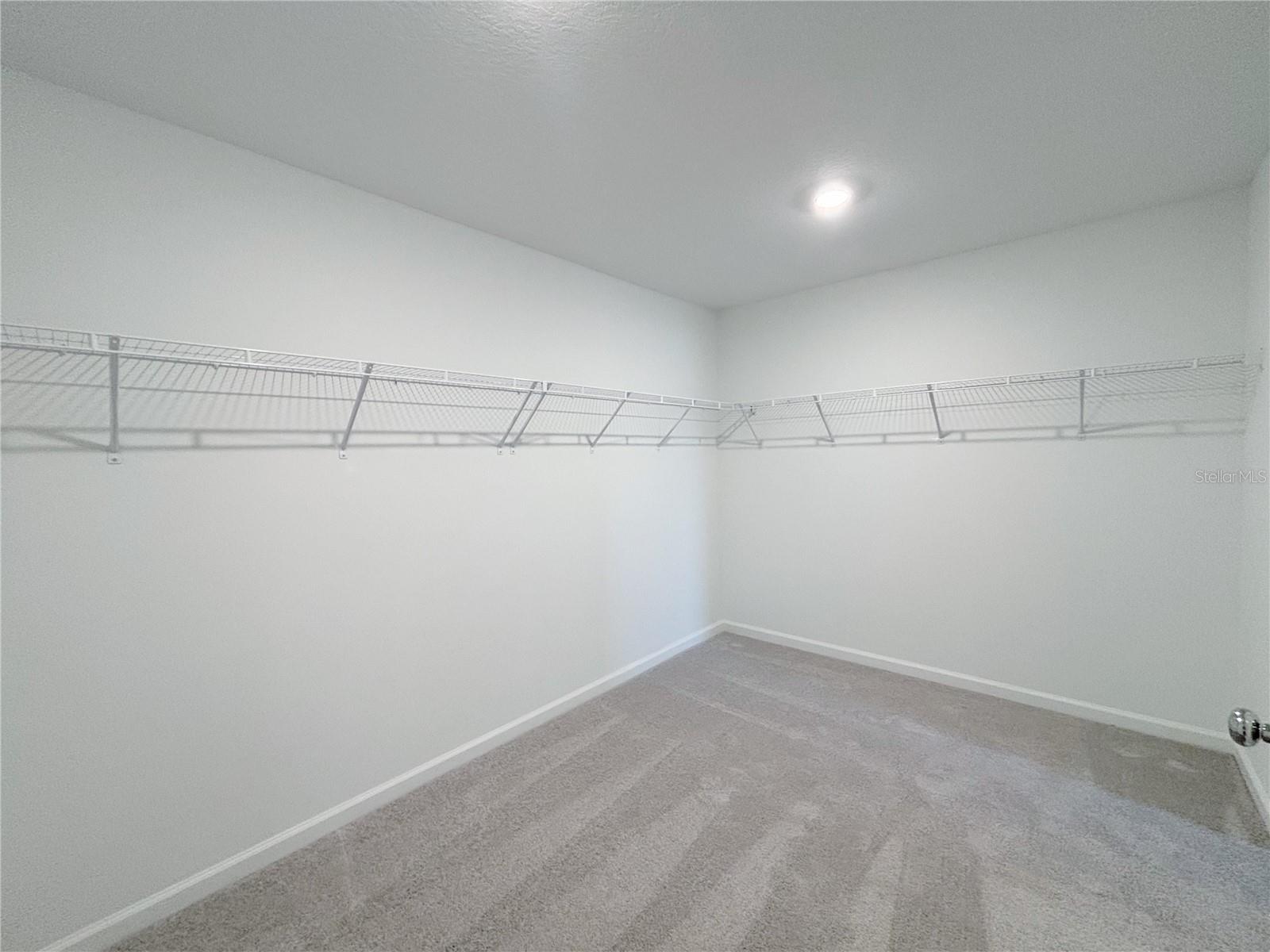 HUNT CLUB/LK WALES PH 1 - Residential Lease