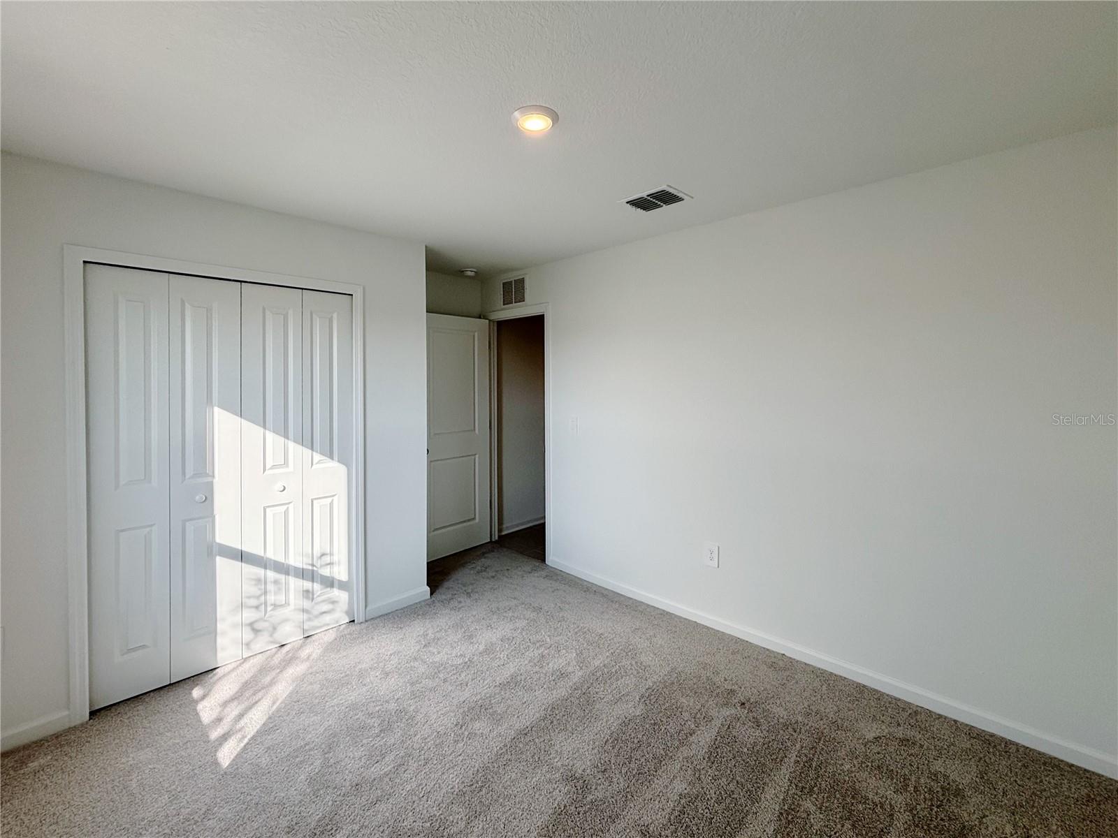 HUNT CLUB/LK WALES PH 1 - Residential Lease