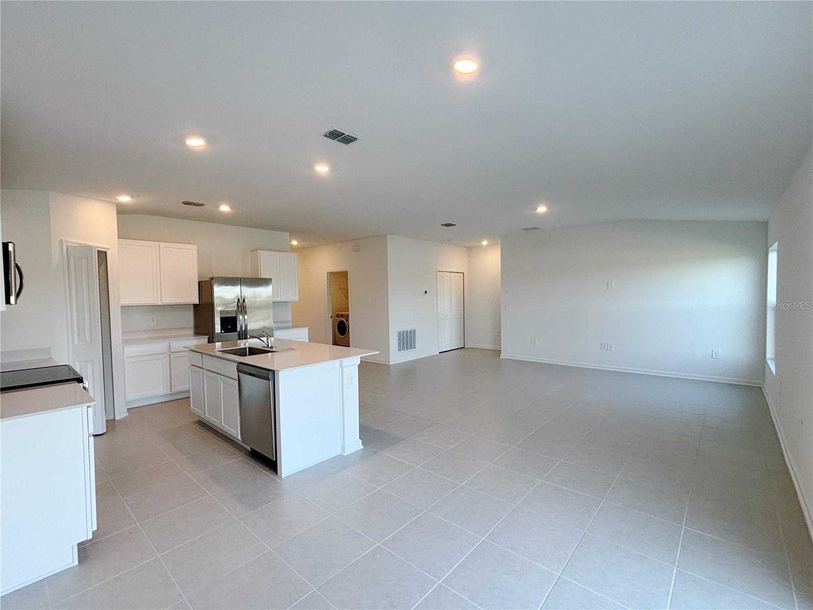 HUNT CLUB/LK WALES PH 1 - Residential Lease