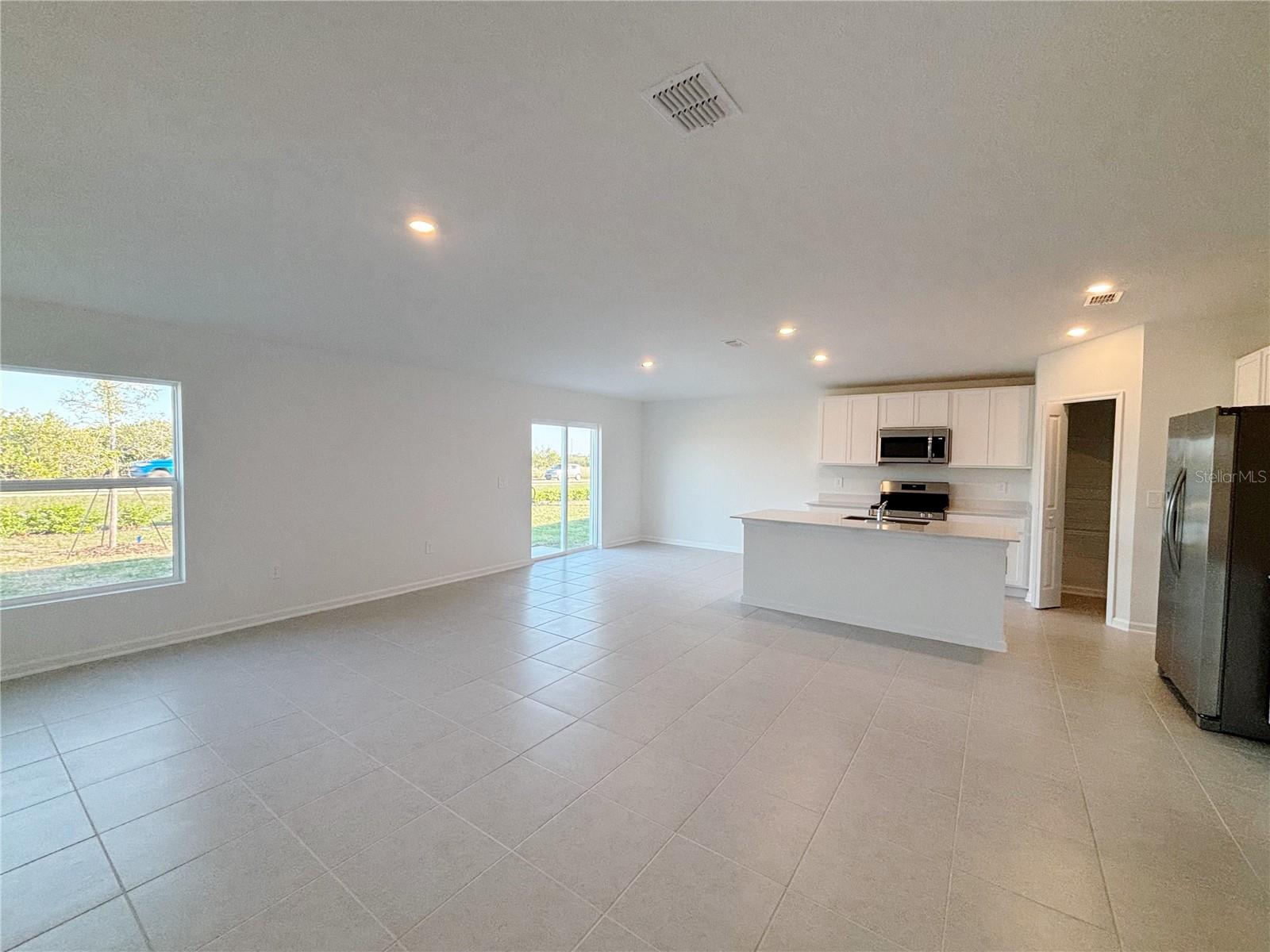 HUNT CLUB/LK WALES PH 1 - Residential Lease