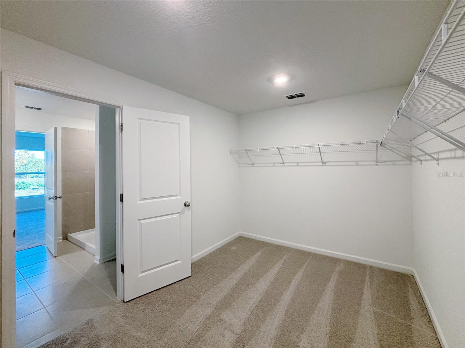 HUNT CLUB/LK WALES PH 1 - Residential Lease