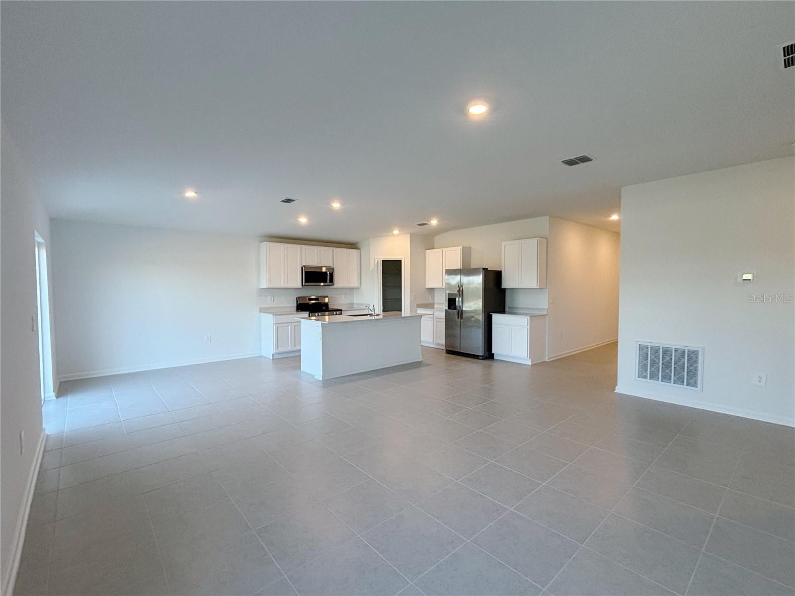 HUNT CLUB/LK WALES PH 1 - Residential Lease