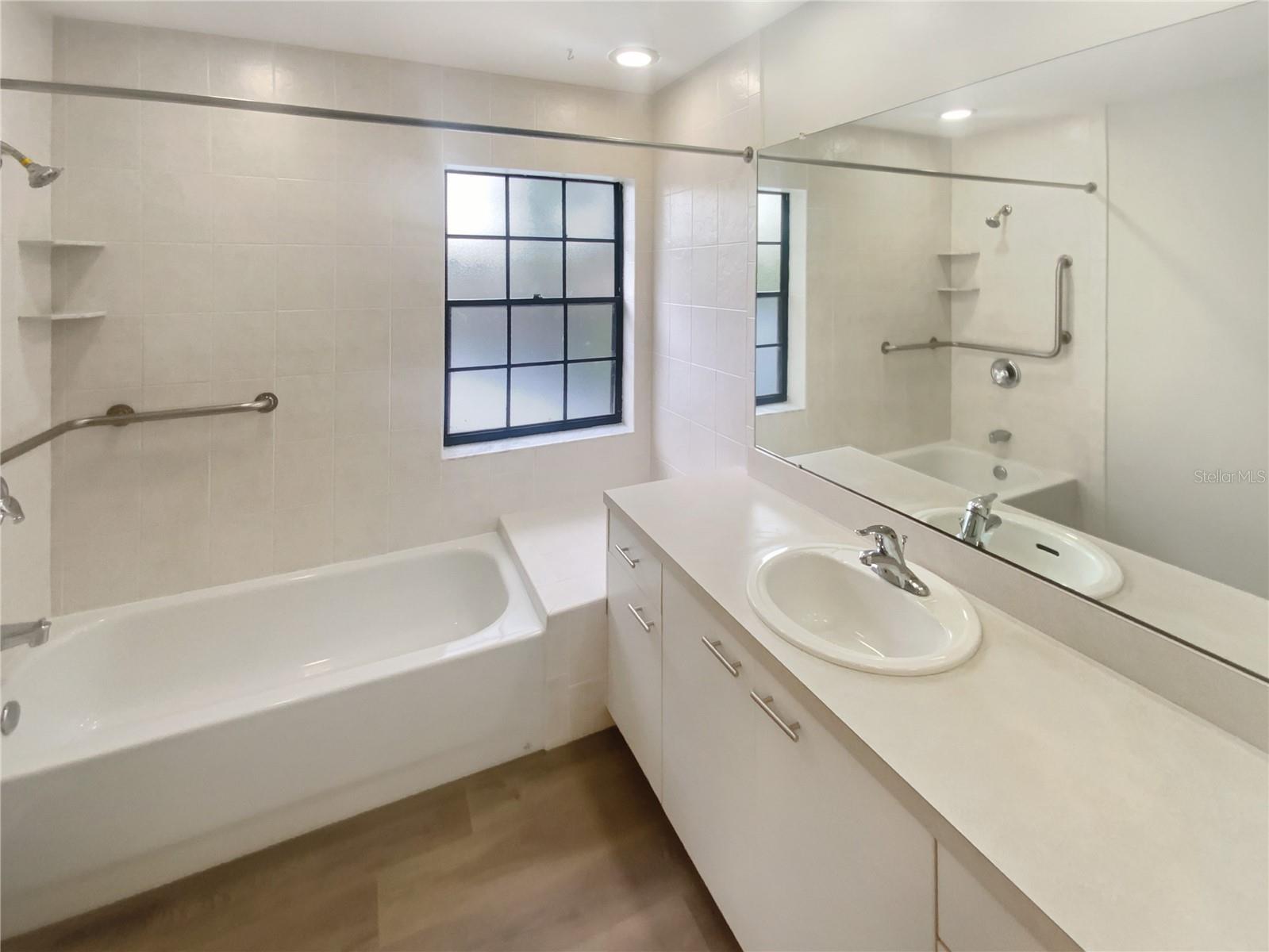 RIVIERA BAY SECOND ADD - Residential